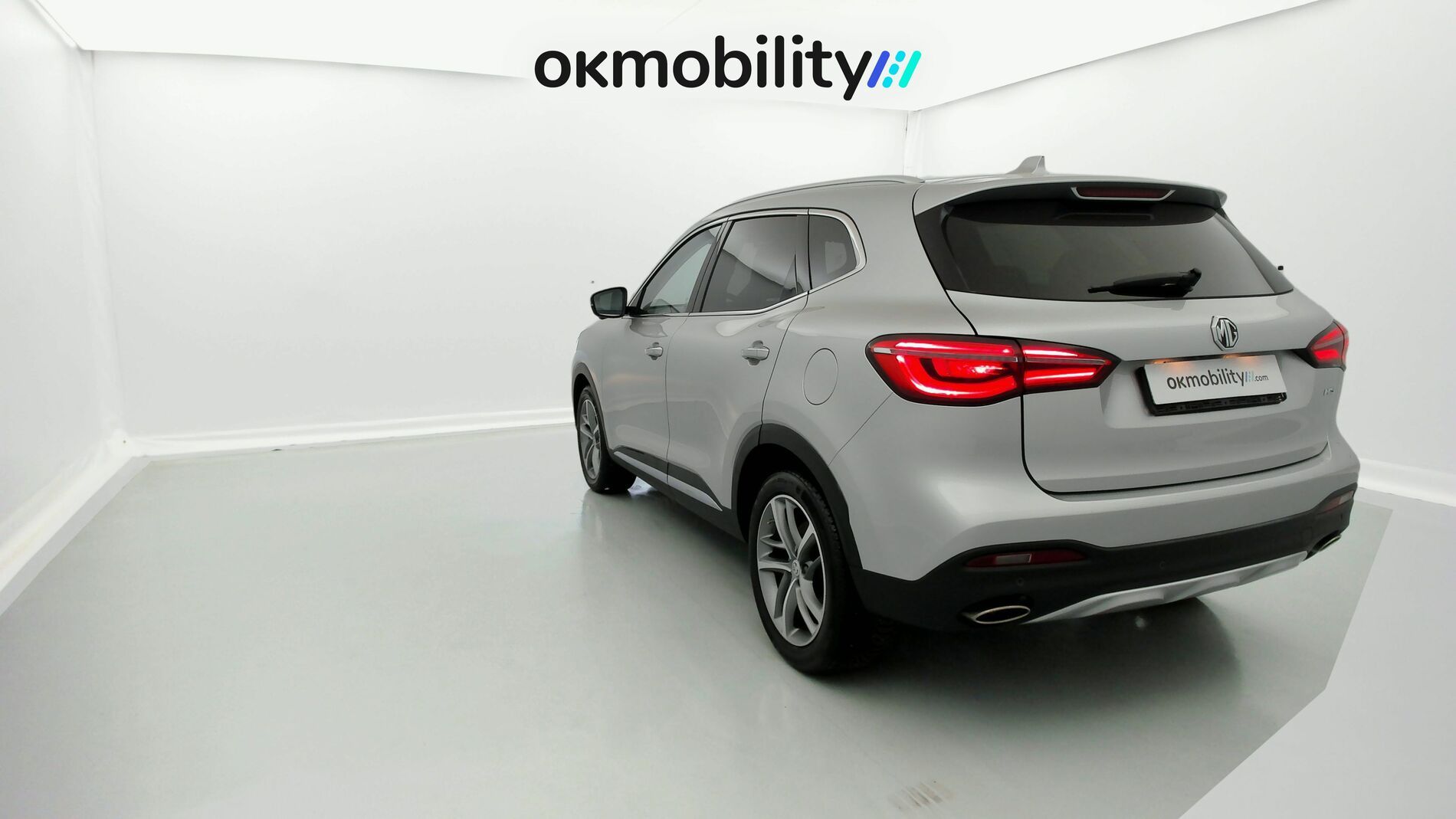 mg hs luxury 1.5 T-GDI 162 AT 2023 medal silver - ssa 9