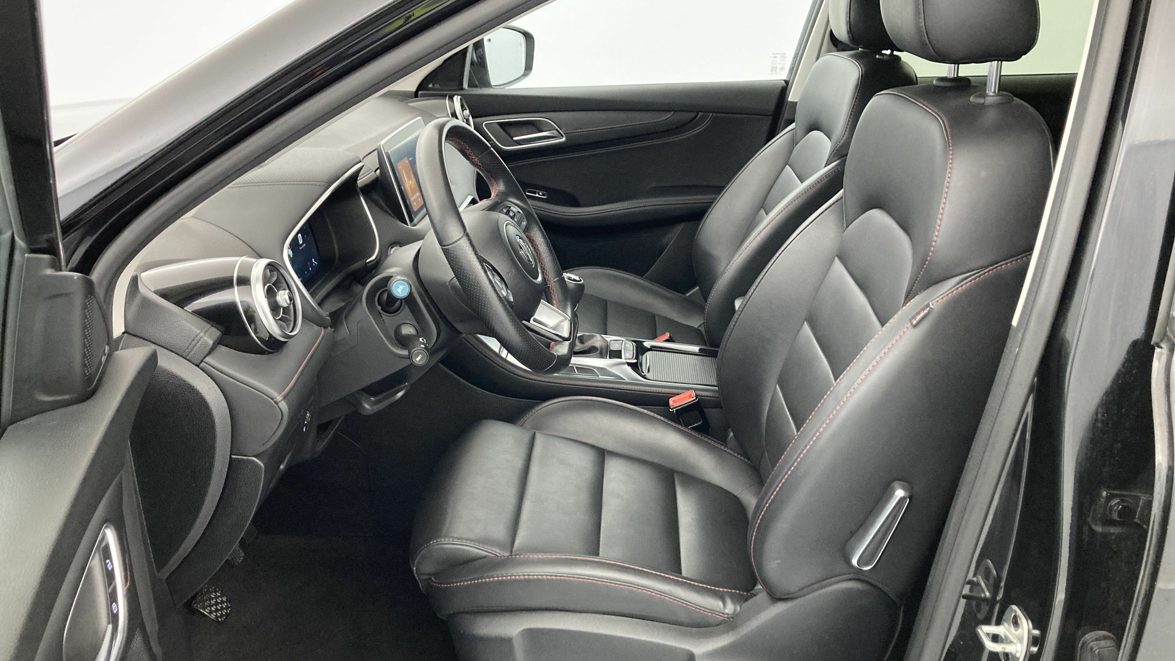 mg hs comfort 1.5 T-GDI 162 2023 pebble black - pbc 14