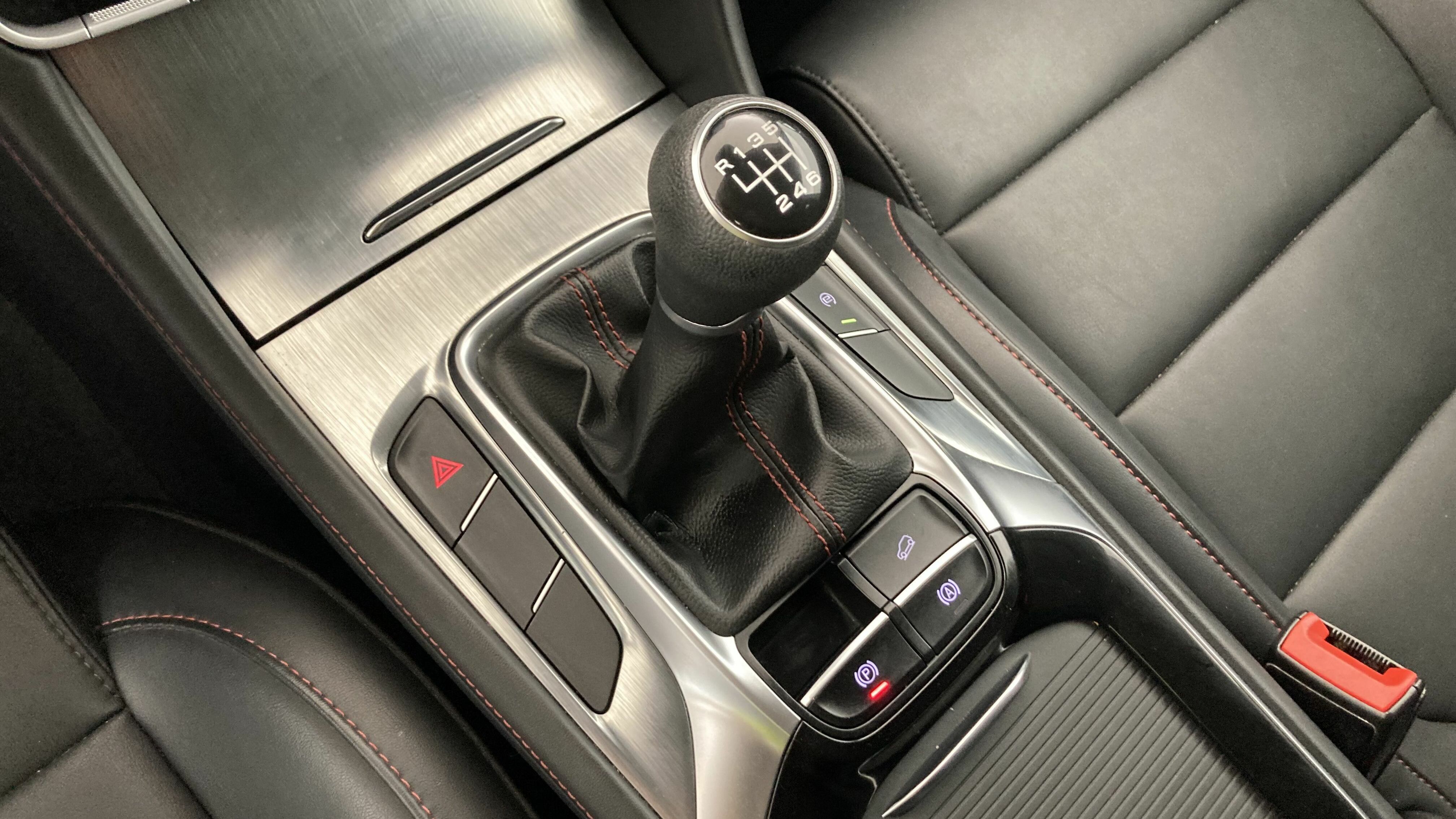 mg hs comfort 1.5 T-GDI 162 2023 dover white 20