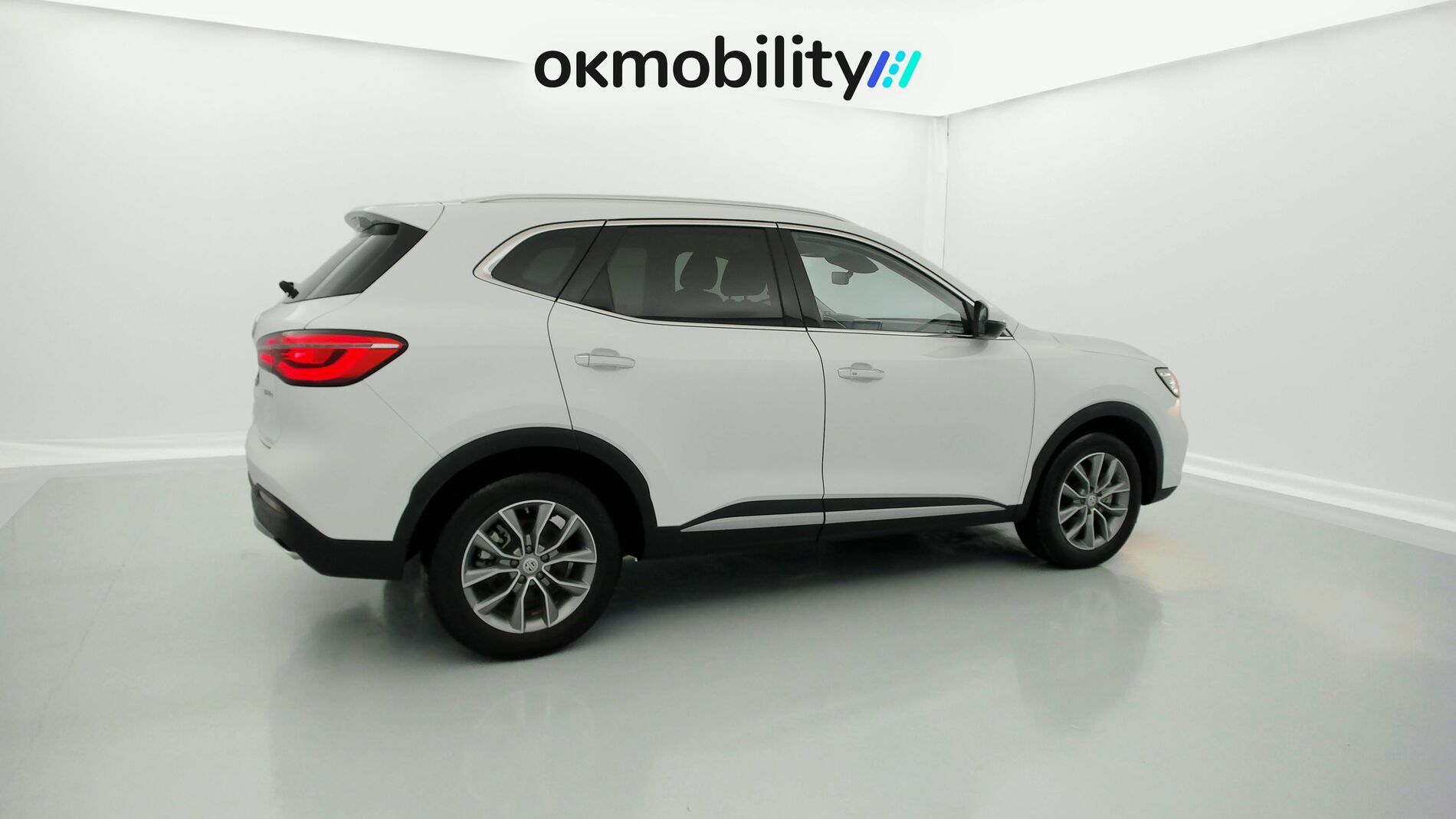 mg hs comfort 1.5 T-GDI 162 2023 dover white 13