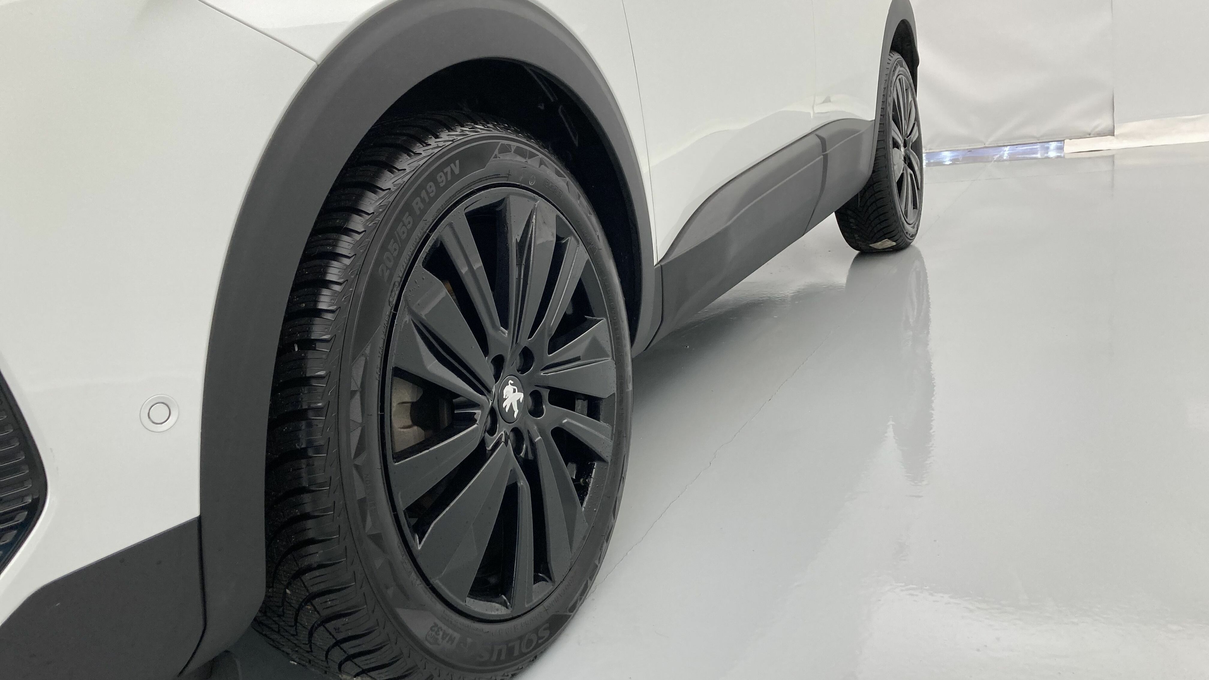 peugeot 3008 gt 1.2 PURETECH 130 EAT 2023 blanco nacarado 20