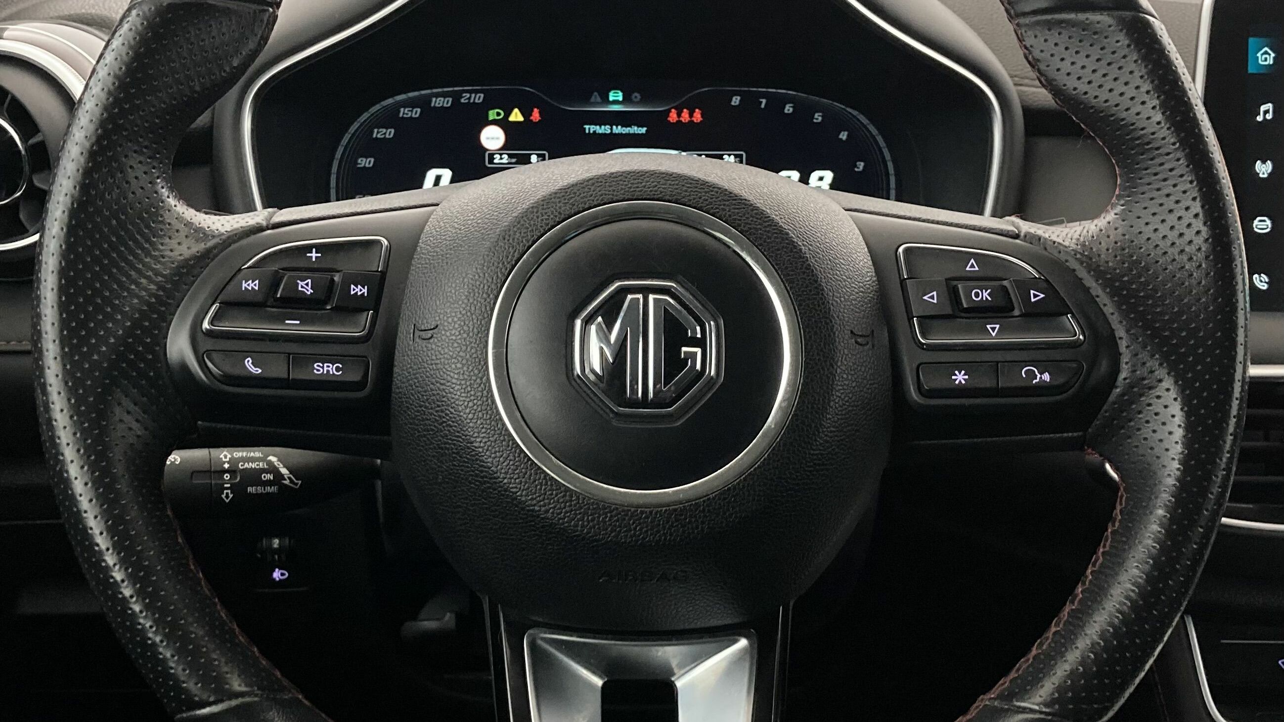 mg hs comfort 1.5 T-GDI 162 2023 dover white 16