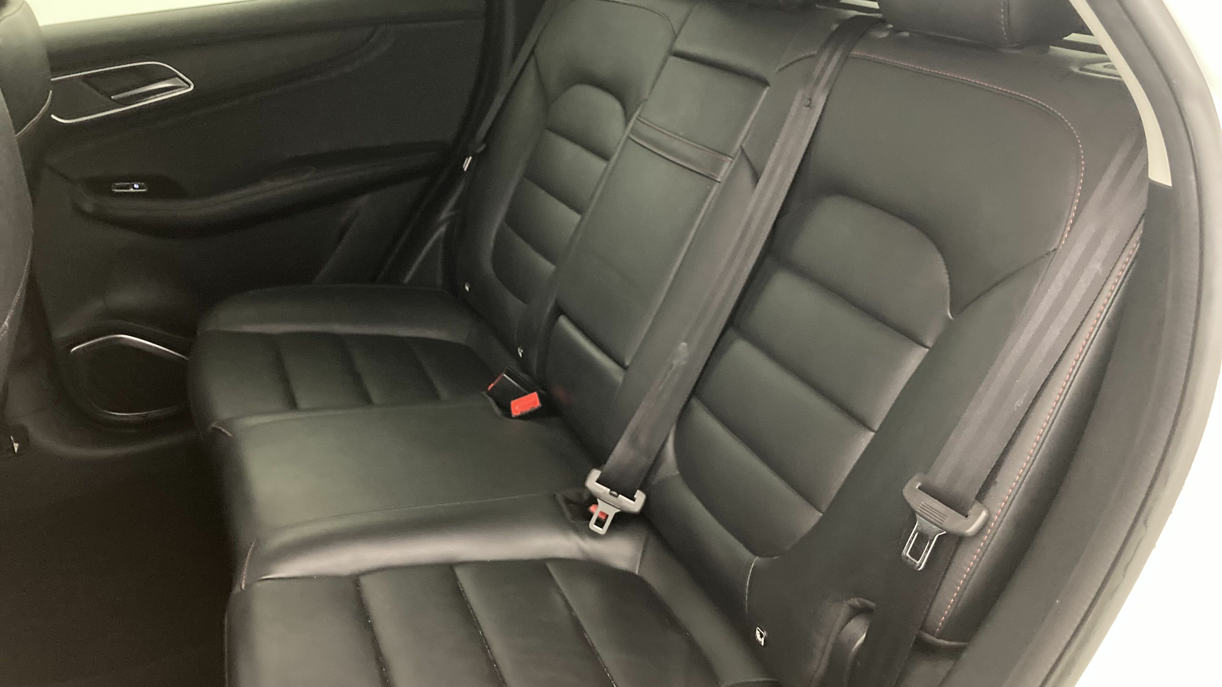 mg hs comfort 1.5 T-GDI 162 2023 dover white 20