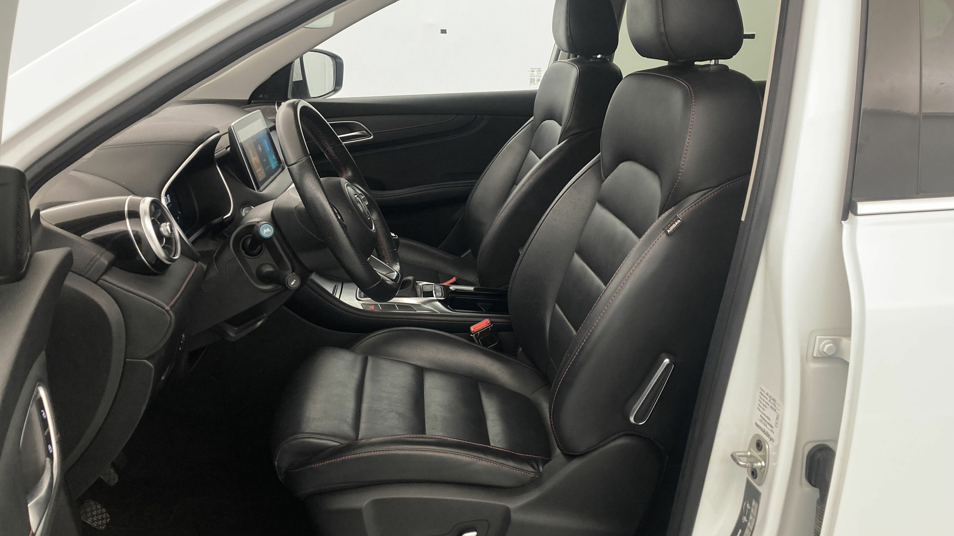 mg hs comfort 1.5 T-GDI 162 2023 dover white 15