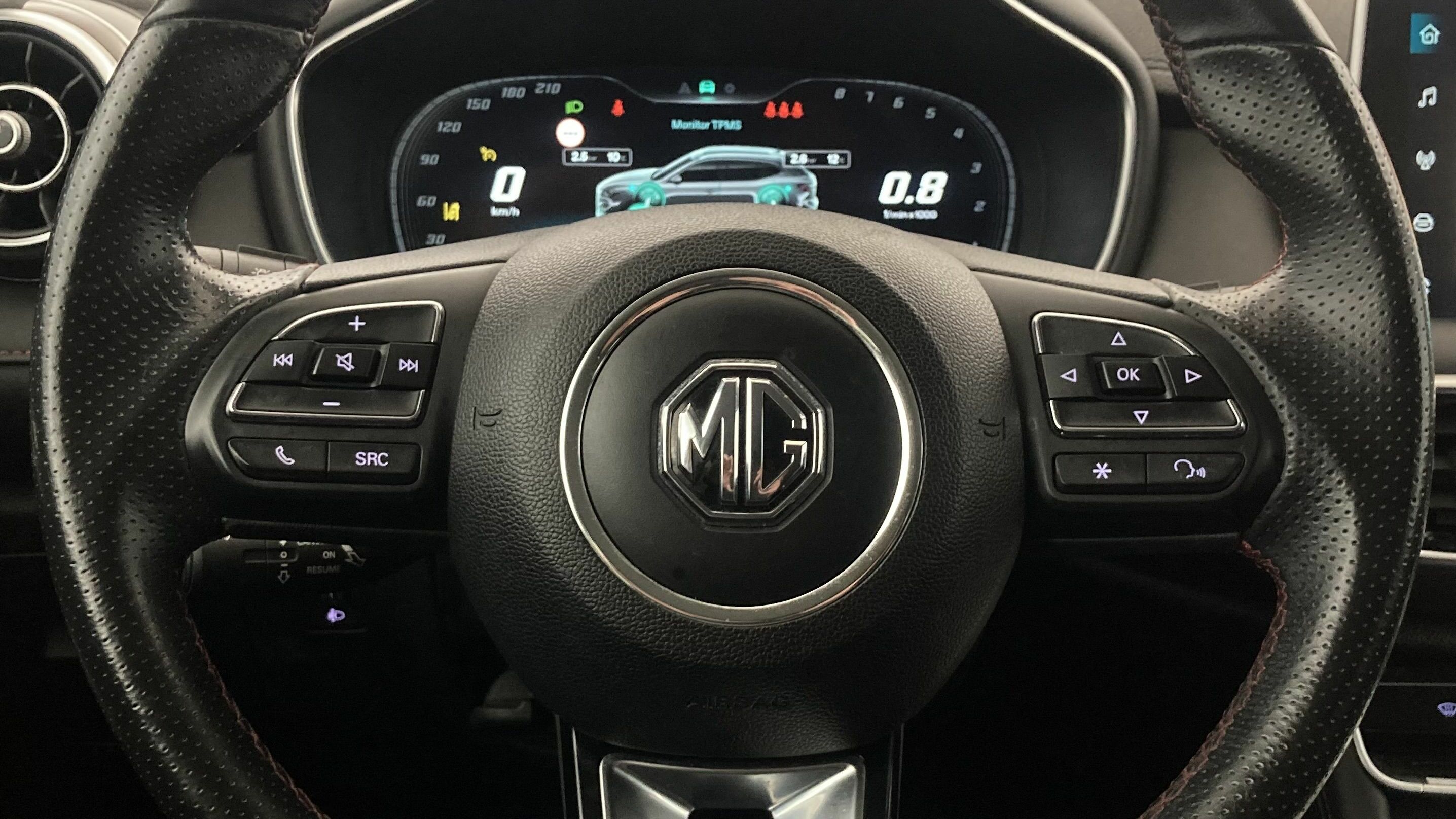 mg hs comfort 1.5 T-GDI 162 2023 dover white 18