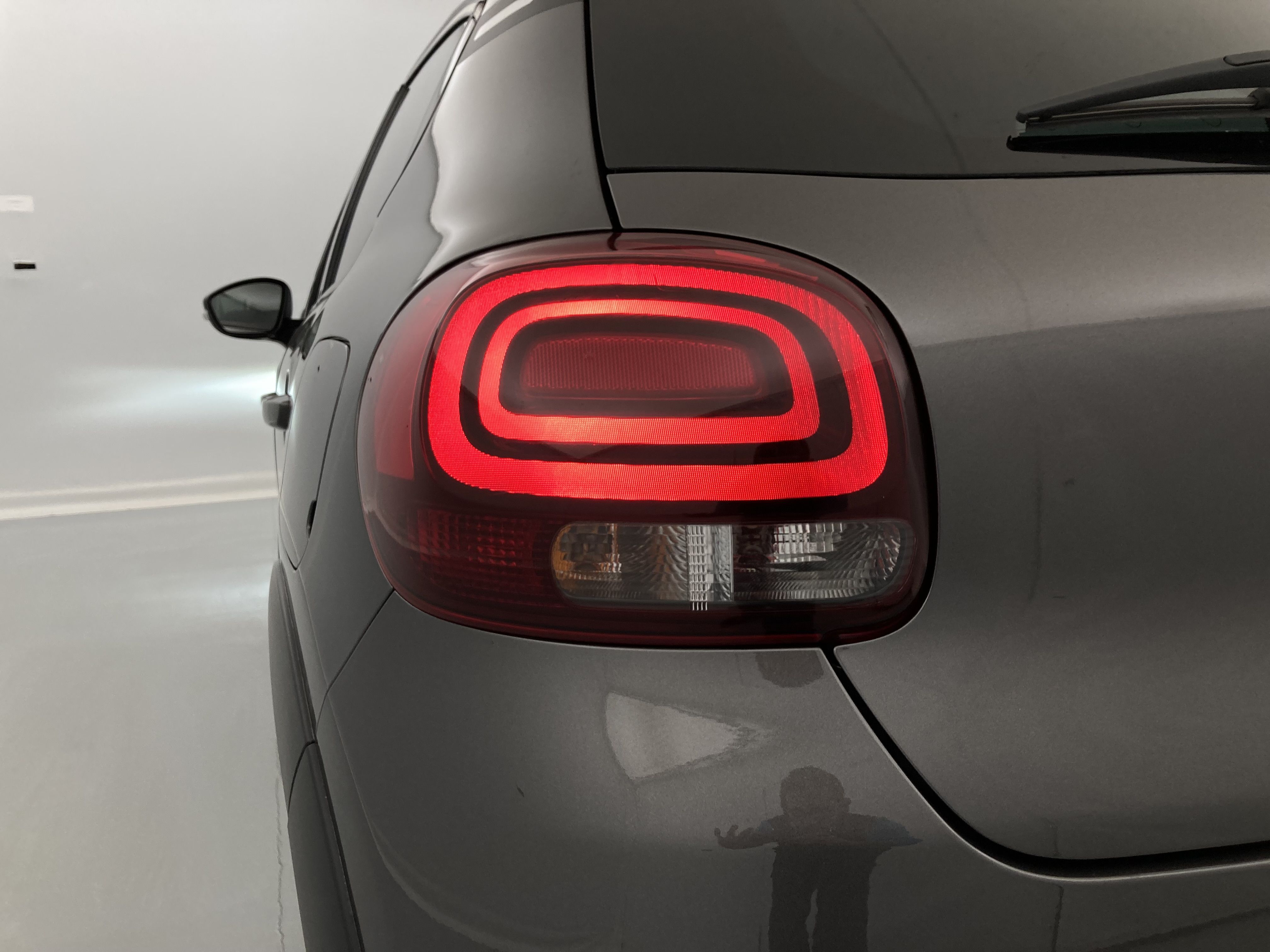 citroen c3 origin max 1.2 PURETECH 83 2024 gris platino 17