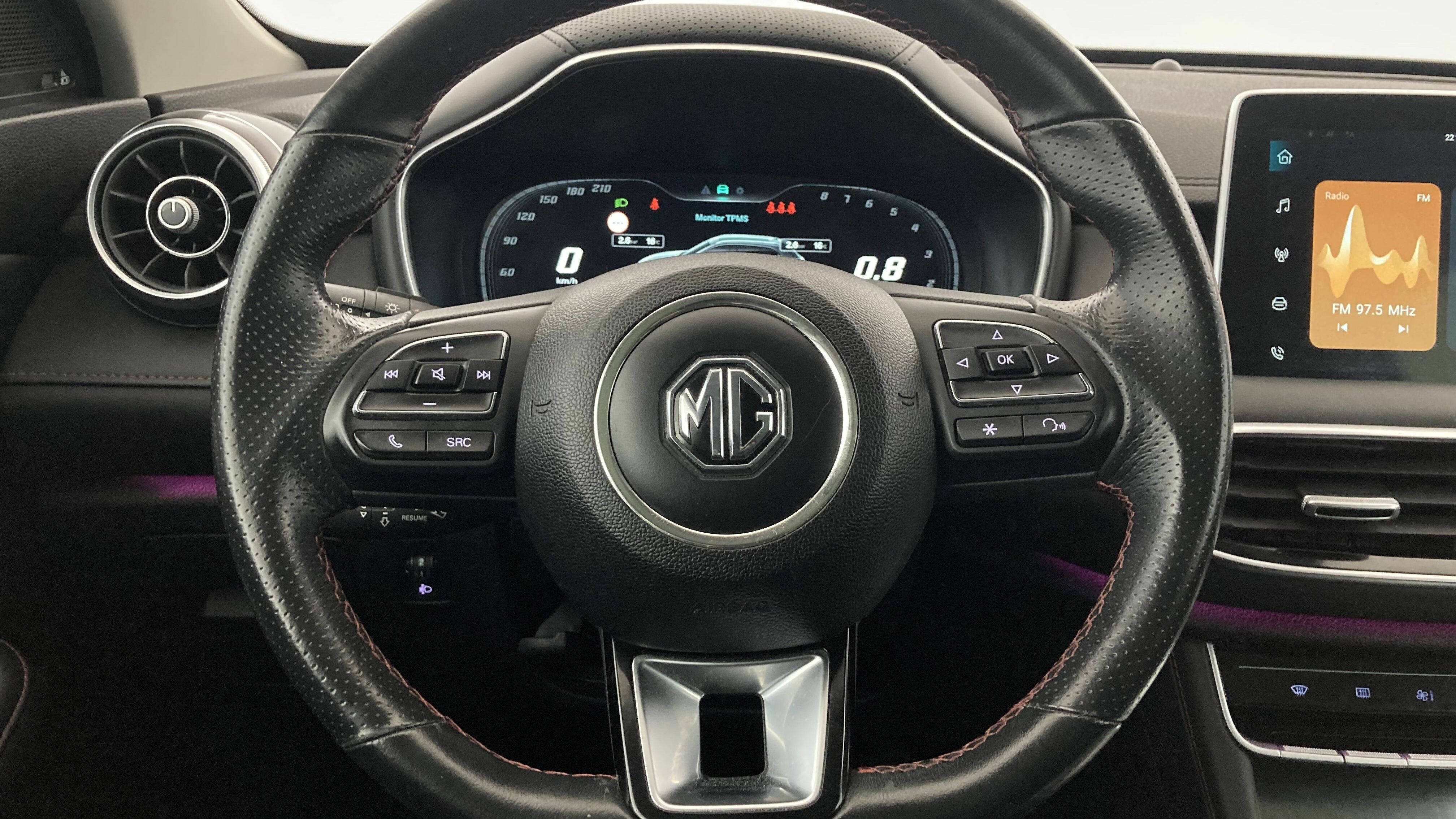 mg hs luxury 1.5 T-GDI 162 AT 2023 white 16