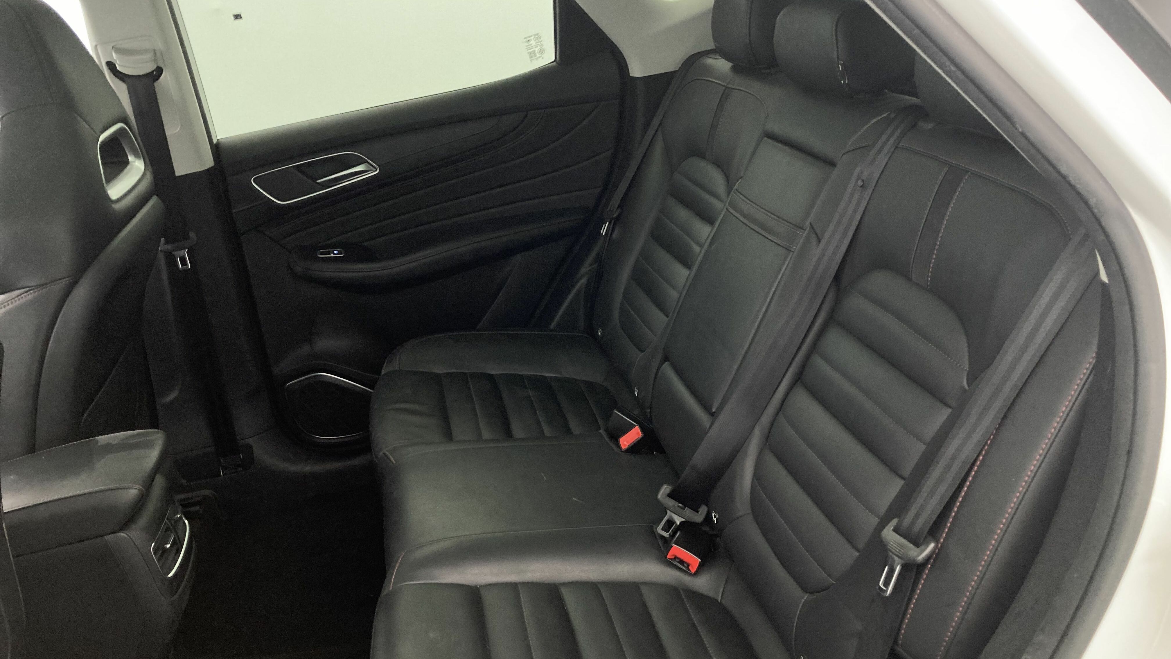 mg hs luxury 1.5 T-GDI 162 AT 2023 white 19