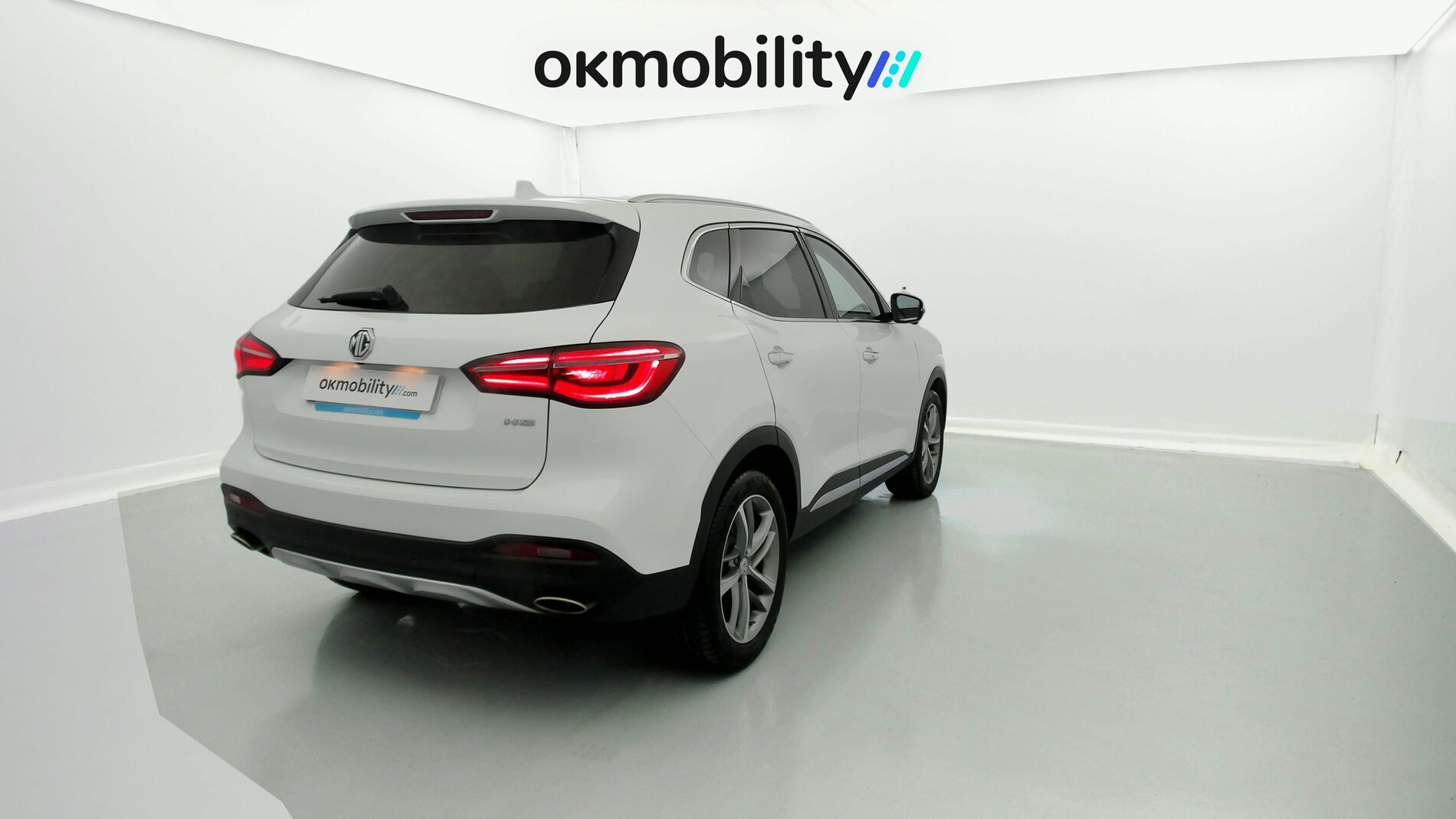 mg hs luxury 1.5 T-GDI 162 AT 2023 white 10