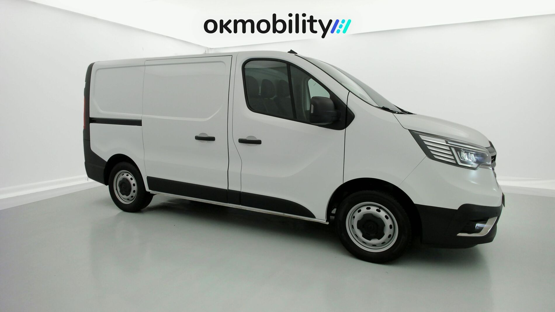renault trafic furgon l1h1 2.0 BLUEDCI 130 2023 blanco glaciar 1