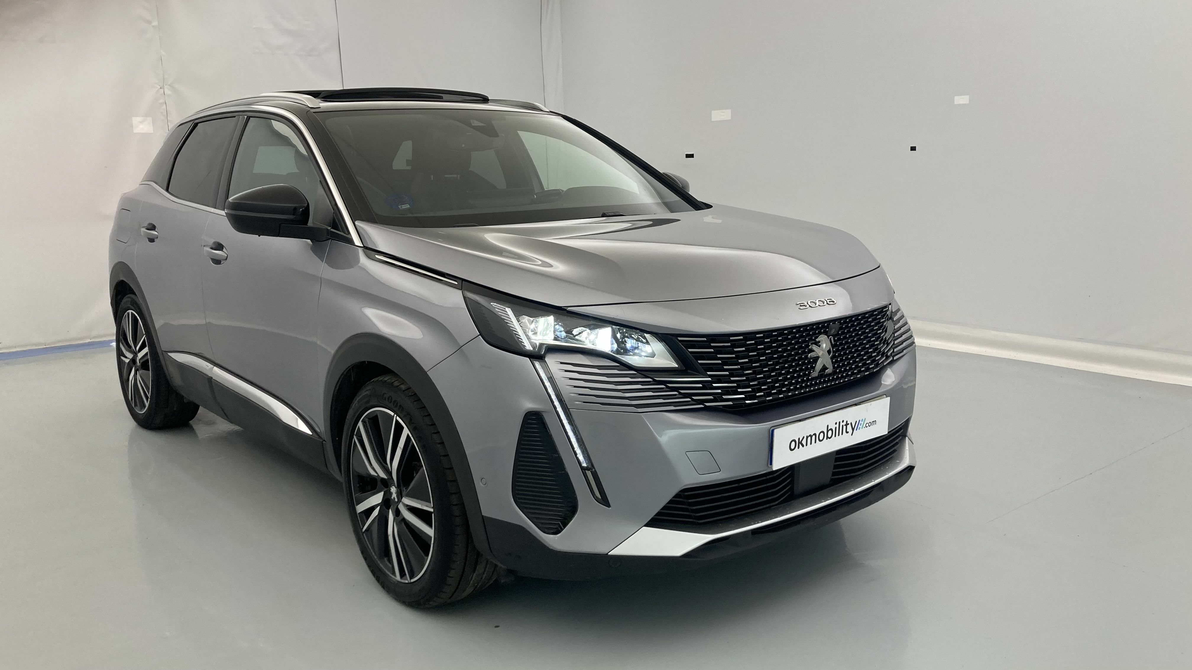 peugeot 3008 gt pack 1.6 HYBRID 300 EAT PHEV 2022 gris artense / negro 20