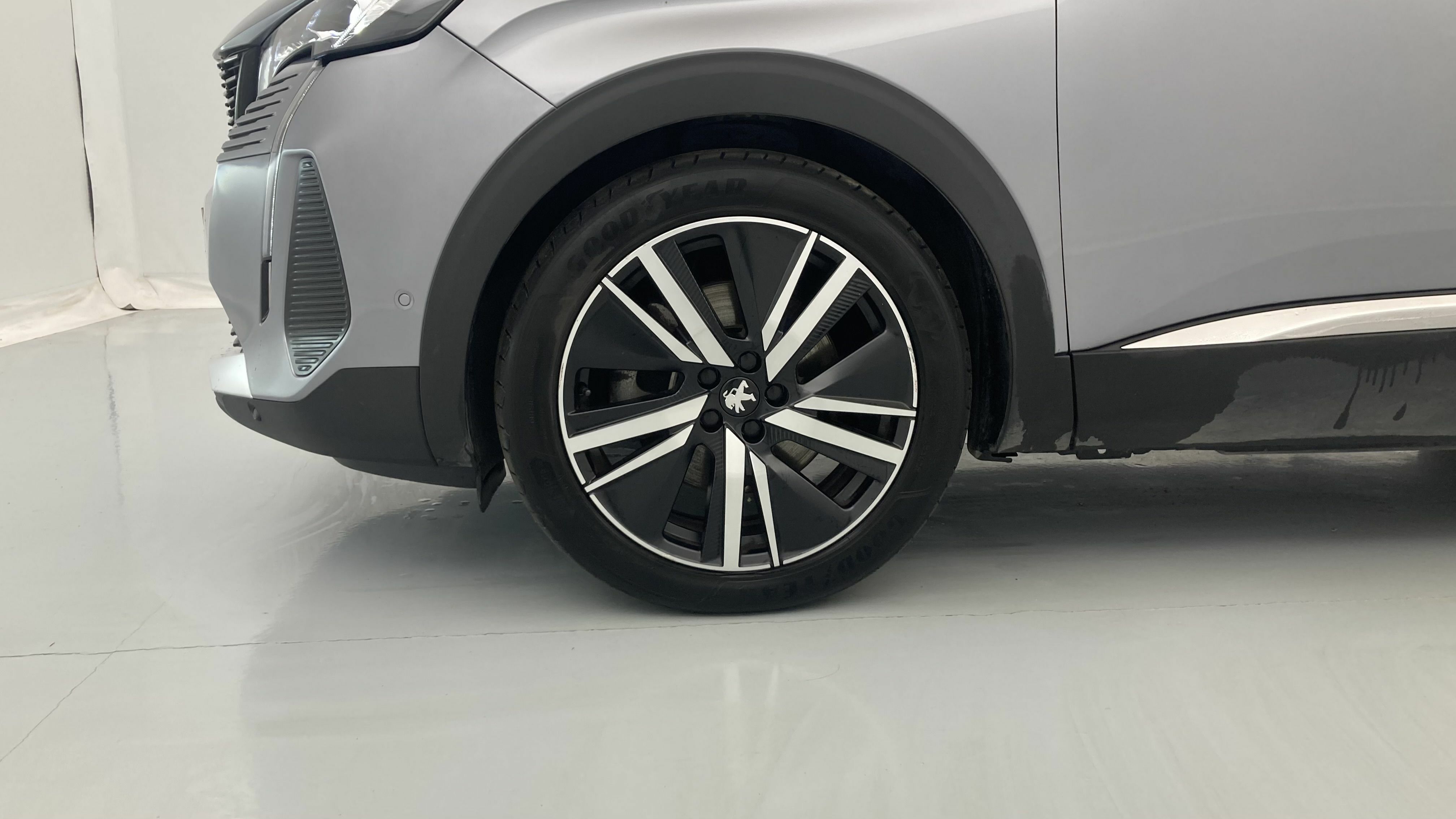 peugeot 3008 gt pack 1.6 HYBRID 300 EAT PHEV 2022 gris artense / negro 24