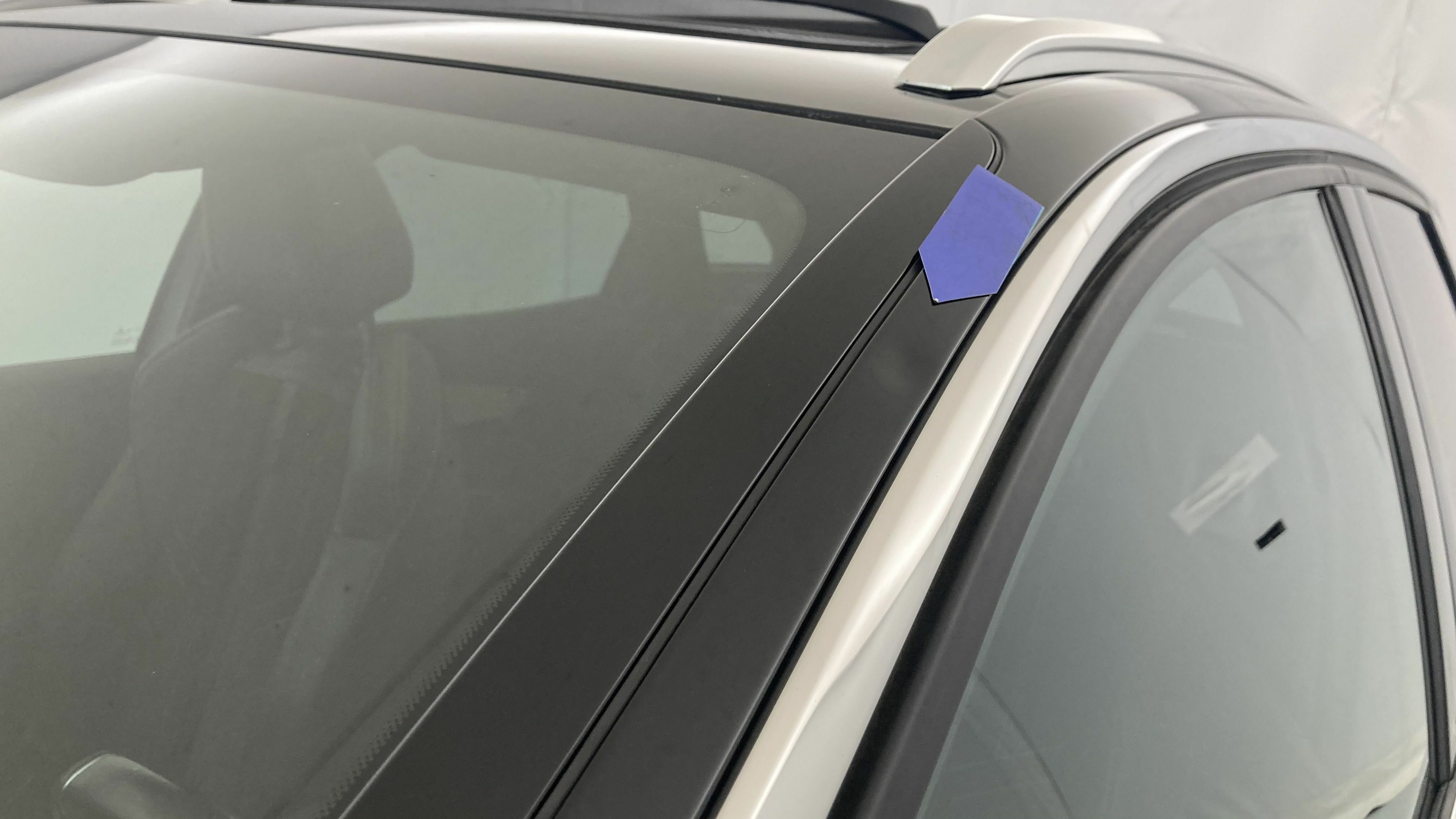 peugeot 3008 gt pack 1.6 HYBRID 300 EAT PHEV 2022 gris artense / negro 28