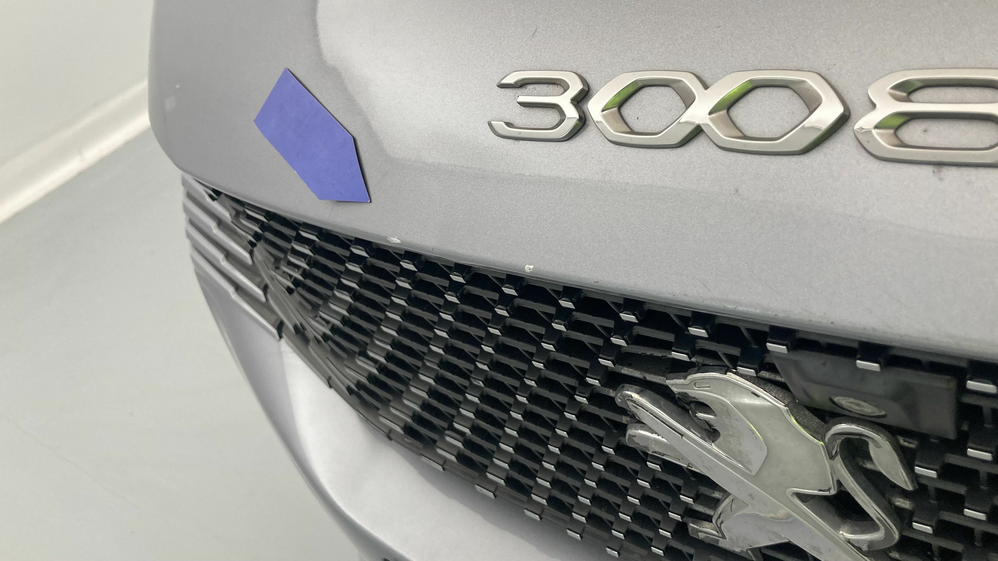 peugeot 3008 gt pack 1.6 HYBRID 300 EAT PHEV 2022 gris artense / negro 29