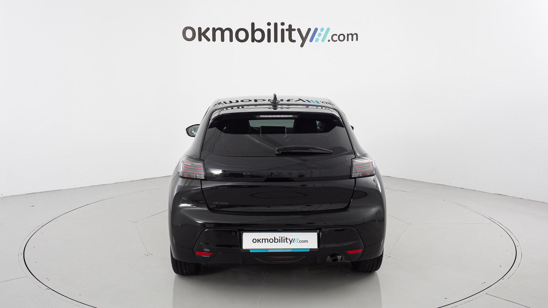 peugeot 208 allure 1.2 PURETECH 100 2024 negro perla nera 10