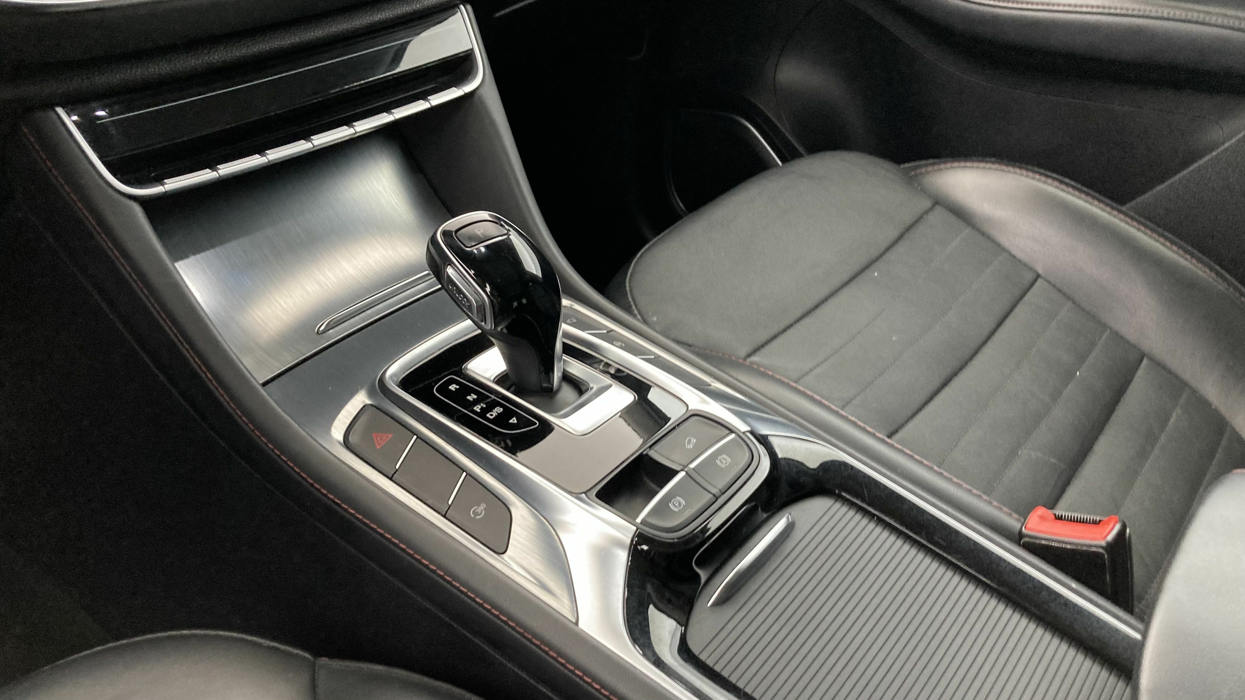 mg hs luxury 1.5 T-GDI 162 AT 2023 black 20