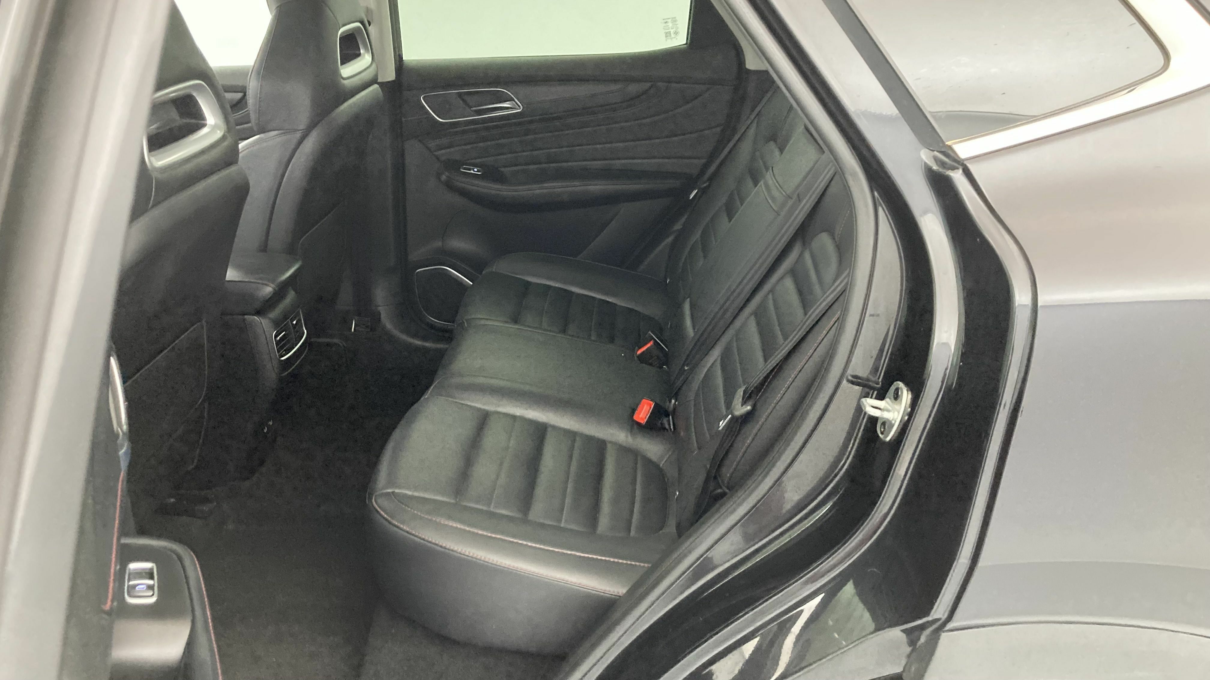 mg hs luxury 1.5 T-GDI 162 AT 2023 black 21