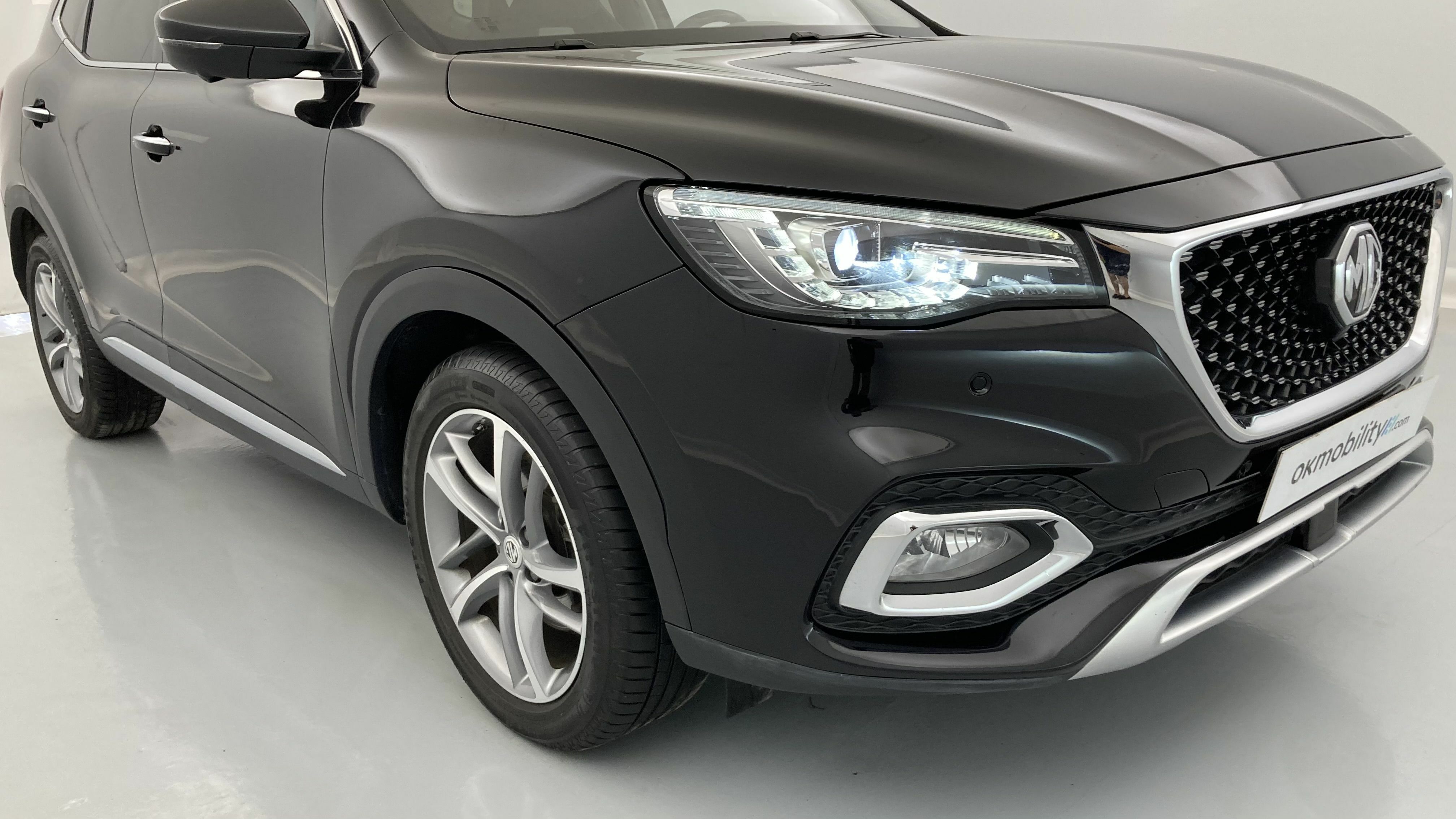 mg hs luxury 1.5 T-GDI 162 AT 2023 black 26