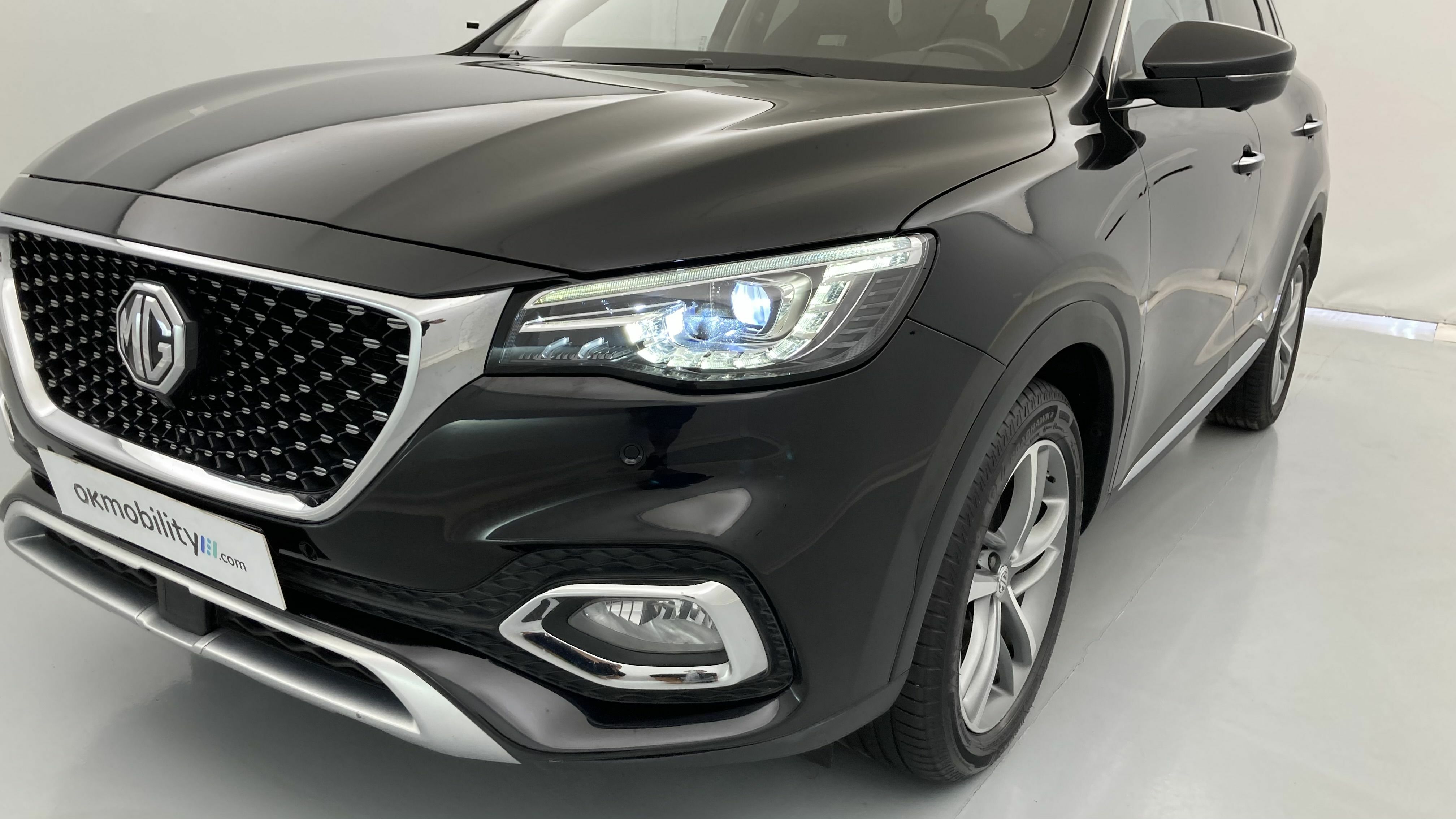mg hs luxury 1.5 T-GDI 162 AT 2023 black 29