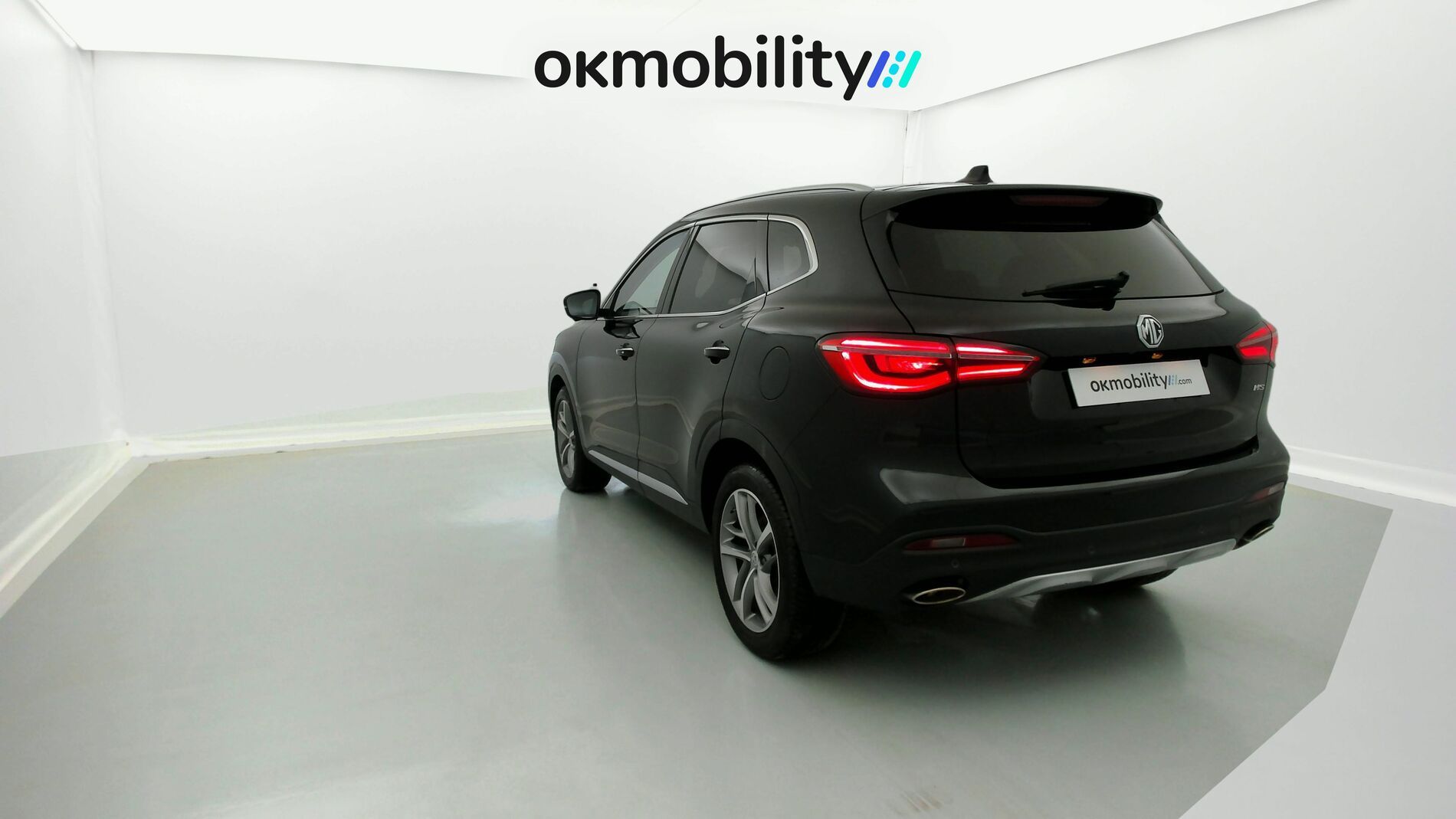 mg hs luxury 1.5 T-GDI 162 AT 2023 black 9