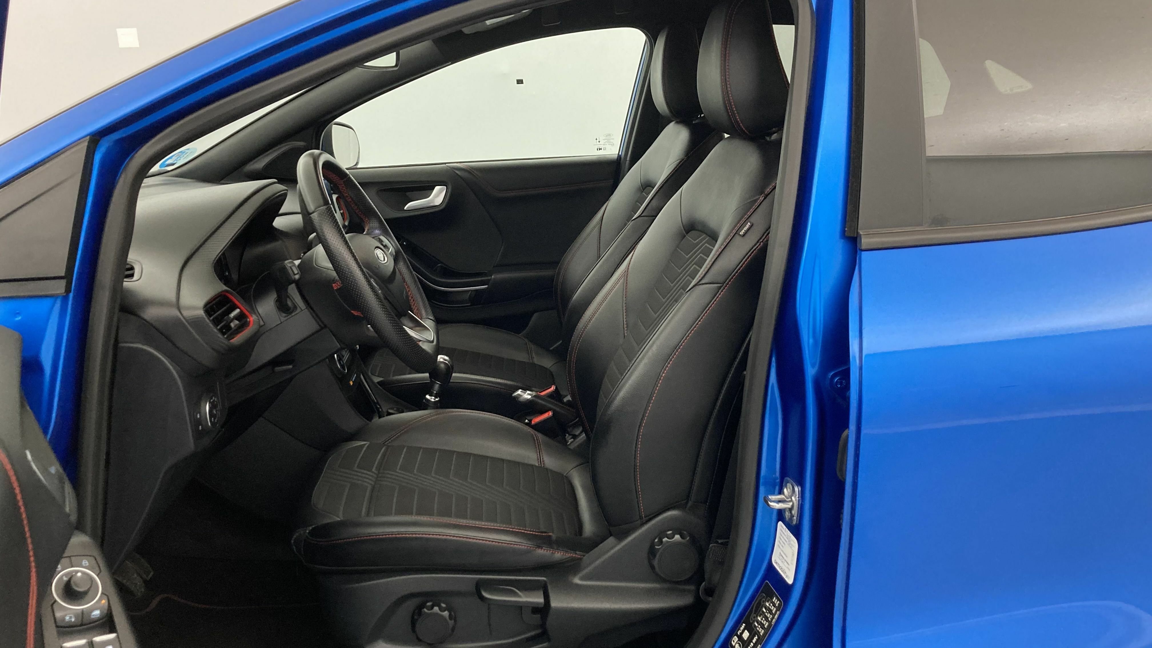 ford puma st-line x 1.0 ECOBOOST 125 MHEV 2024 azul desert island 14