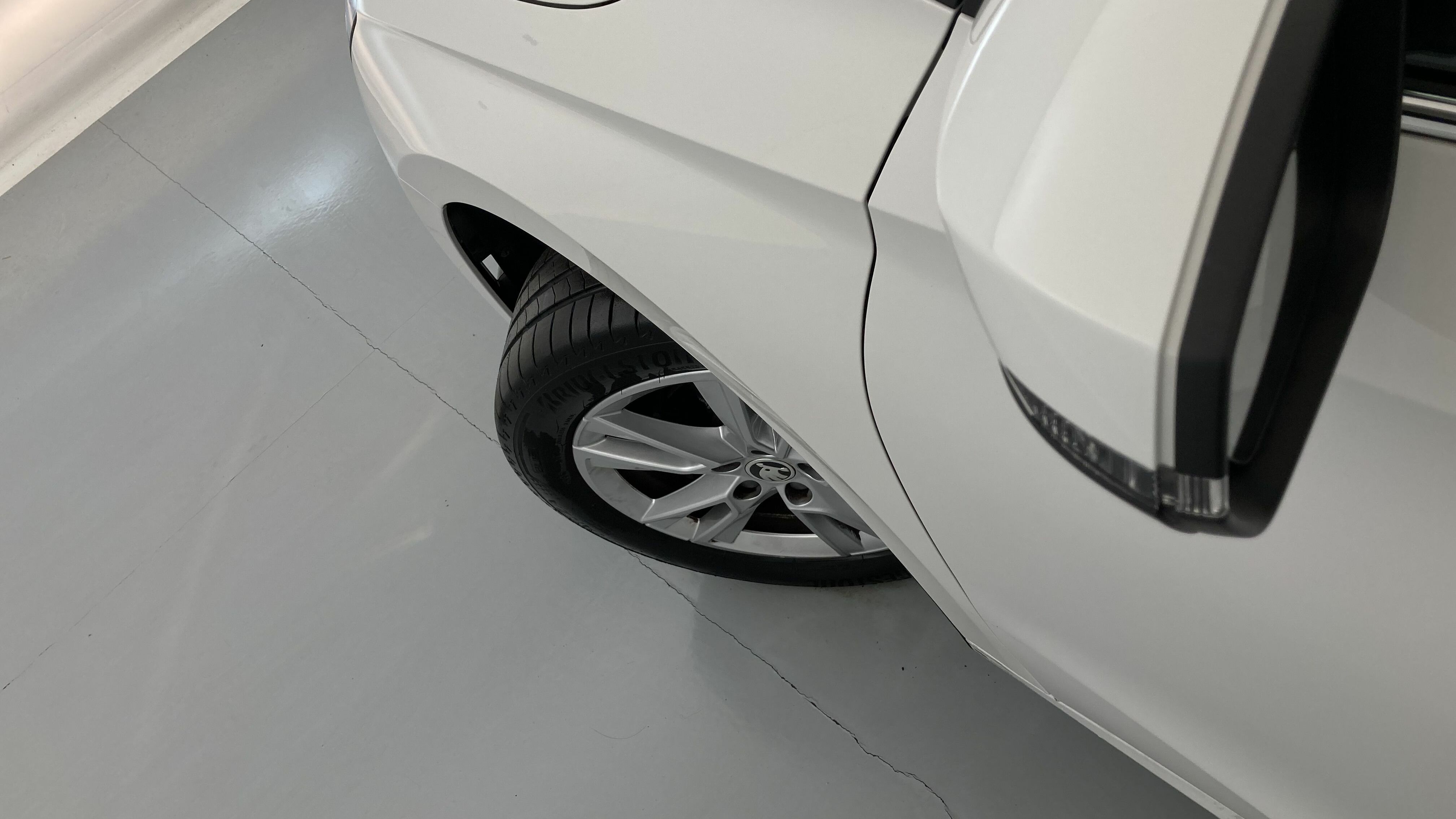 skoda fabia selection 1.0 MPI 80 2024 blanco candy 27