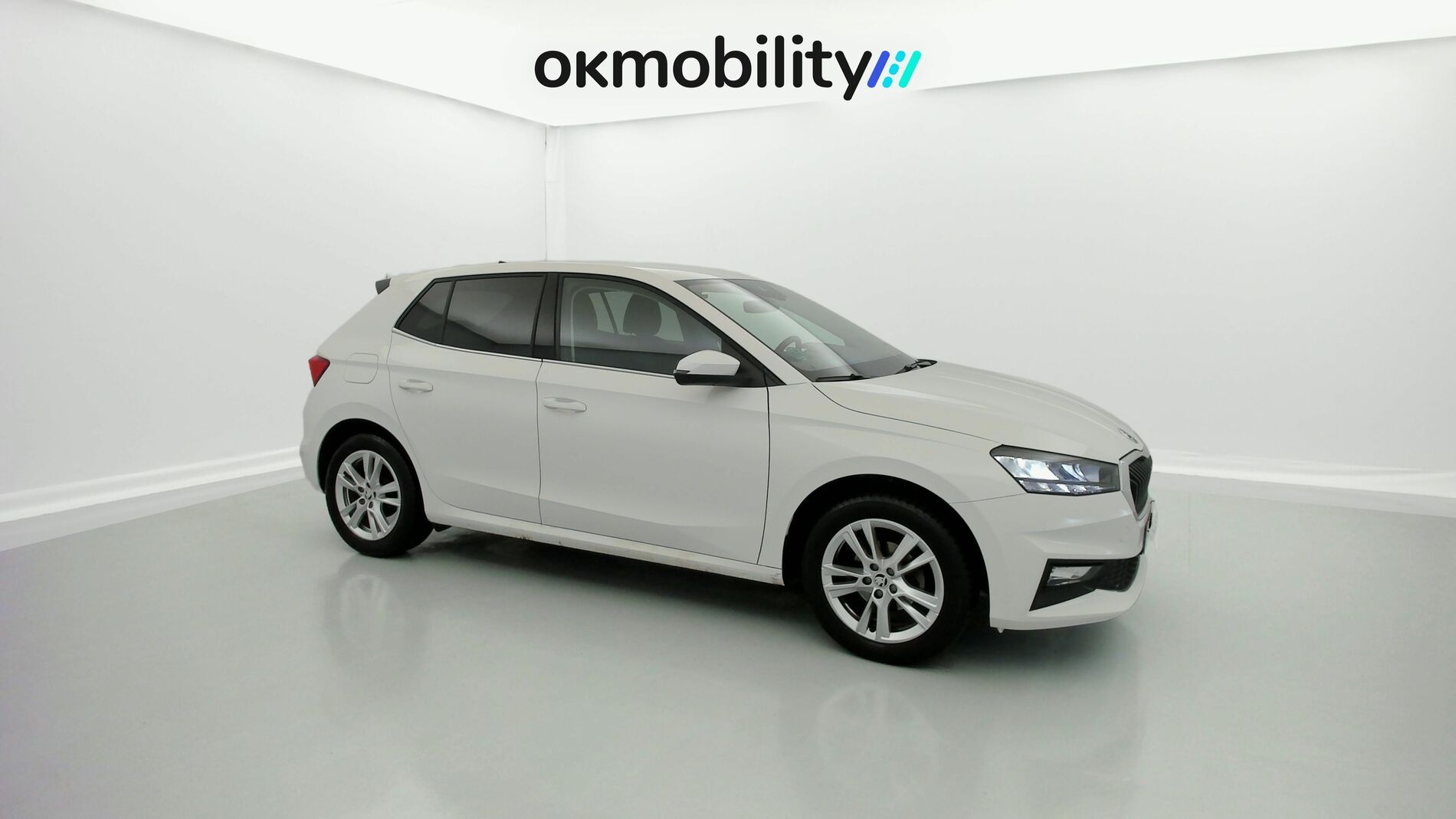 skoda fabia selection 1.0 MPI 80 2024 blanco candy 2