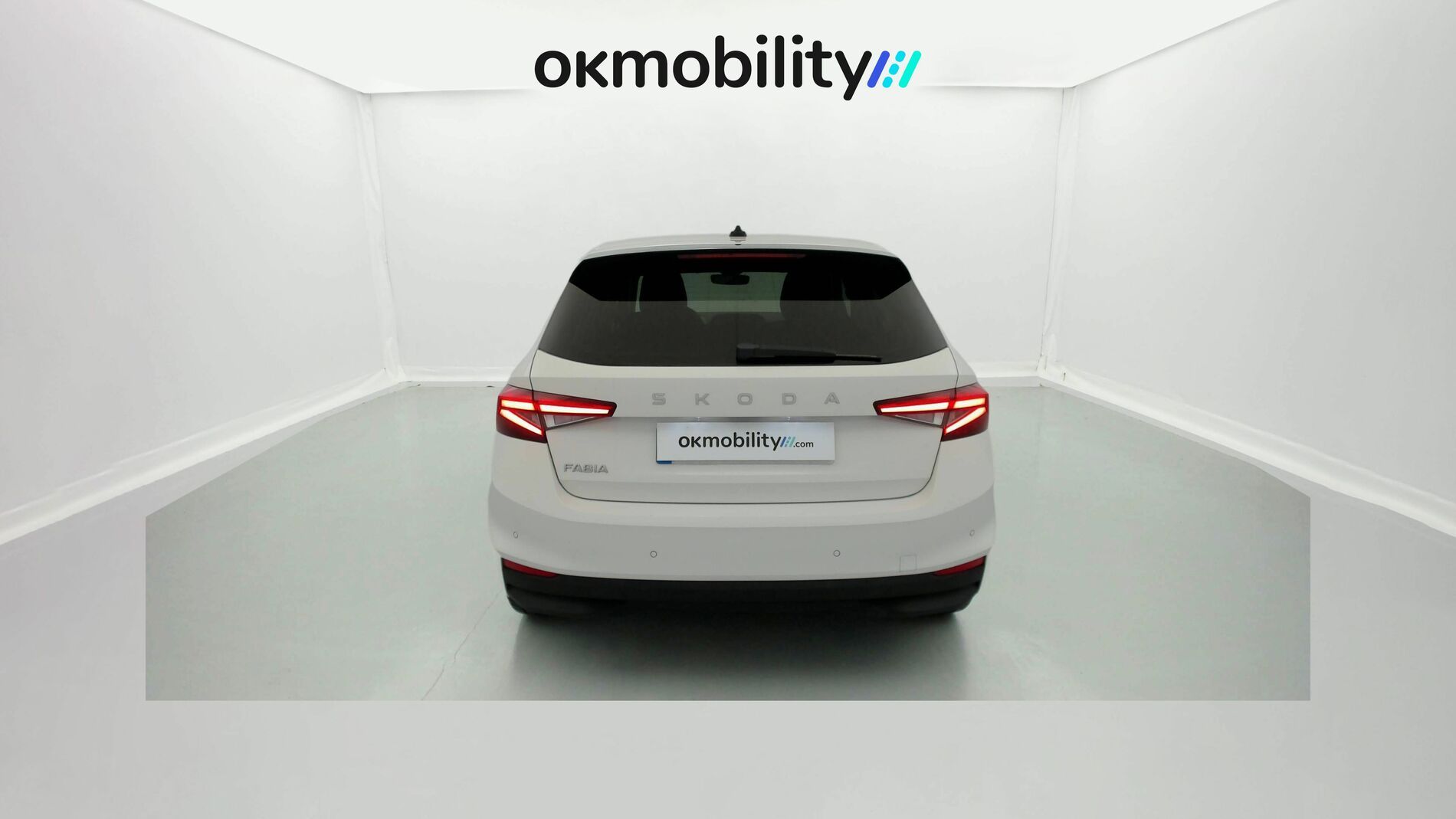 skoda fabia selection 1.0 MPI 80 2024 blanco candy 9