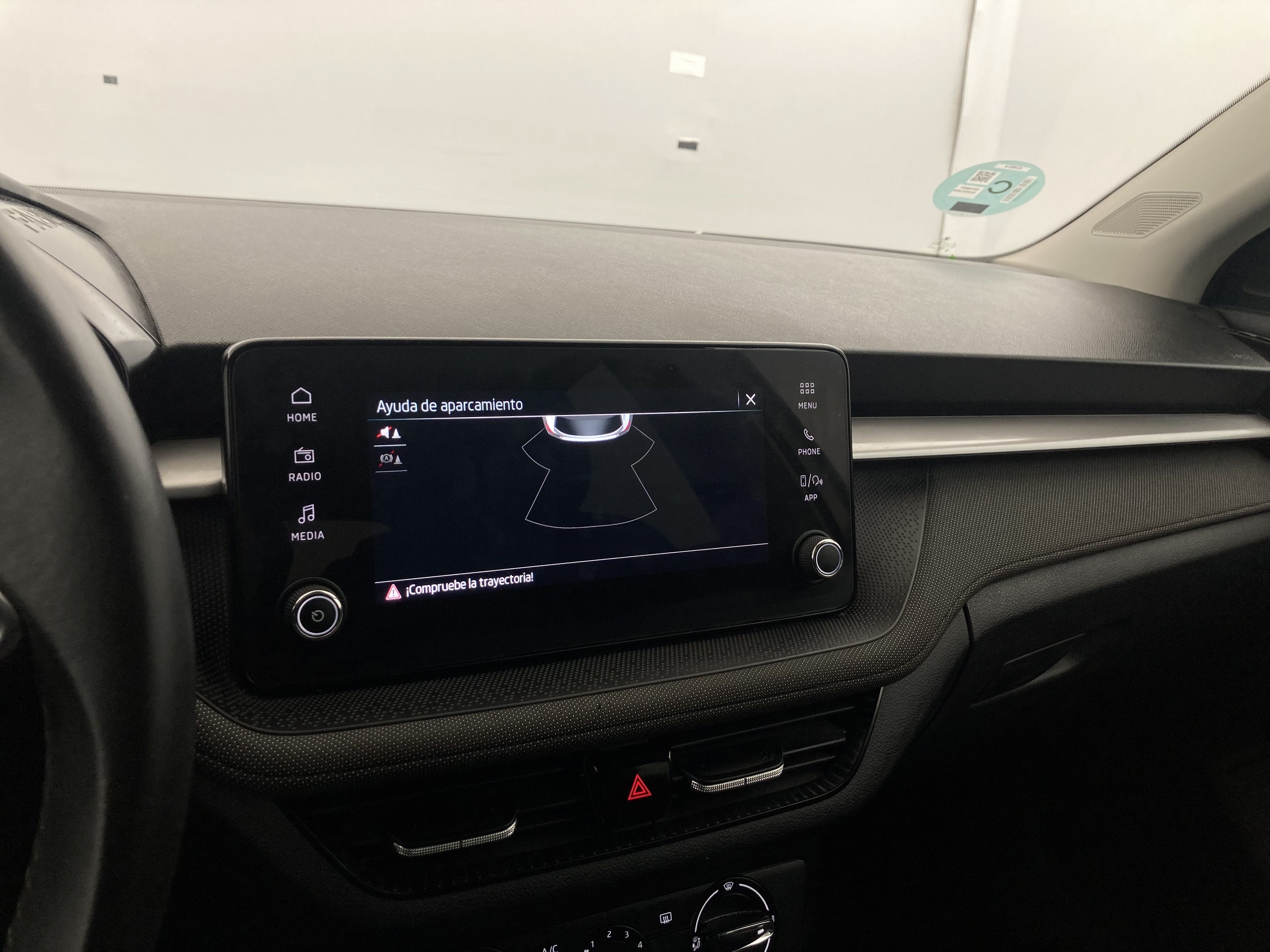 skoda fabia selection 1.0 MPI 80 2024 blanco candy 26