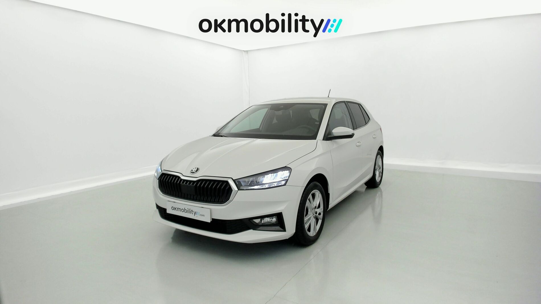skoda fabia selection 1.0 MPI 80 2024 blanco candy 1