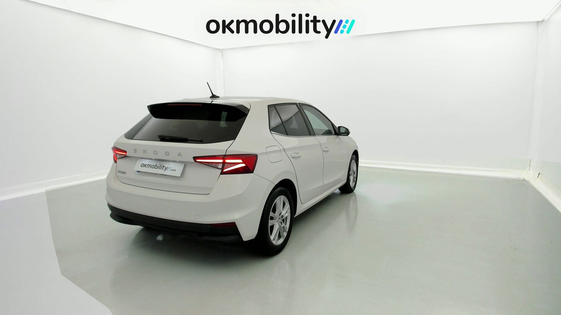 skoda fabia selection 1.0 MPI 80 2024 blanco candy 10