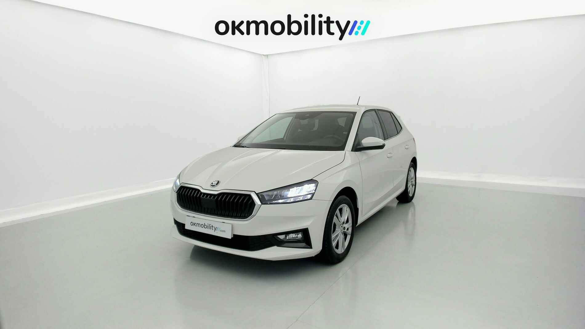 skoda fabia selection 1.0 MPI 80 2024 blanco candy 1