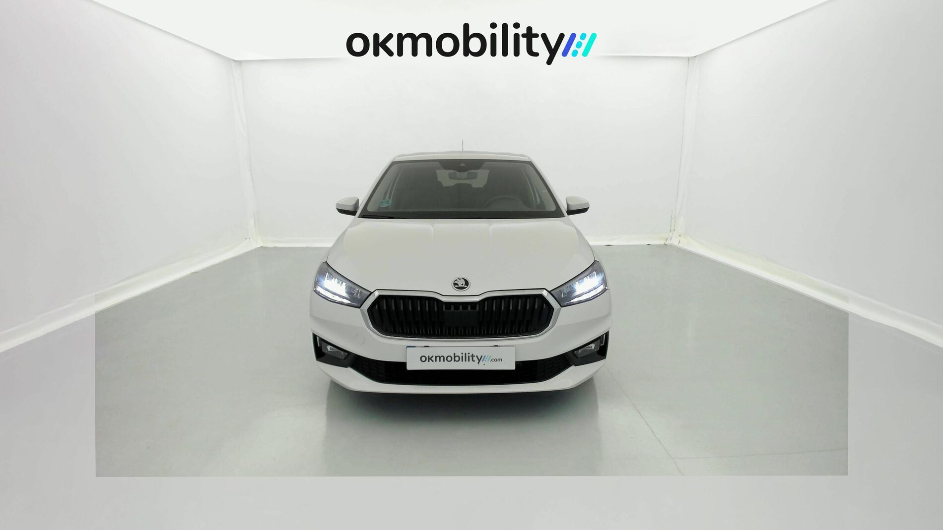 skoda fabia selection 1.0 MPI 80 2024 blanco candy 3