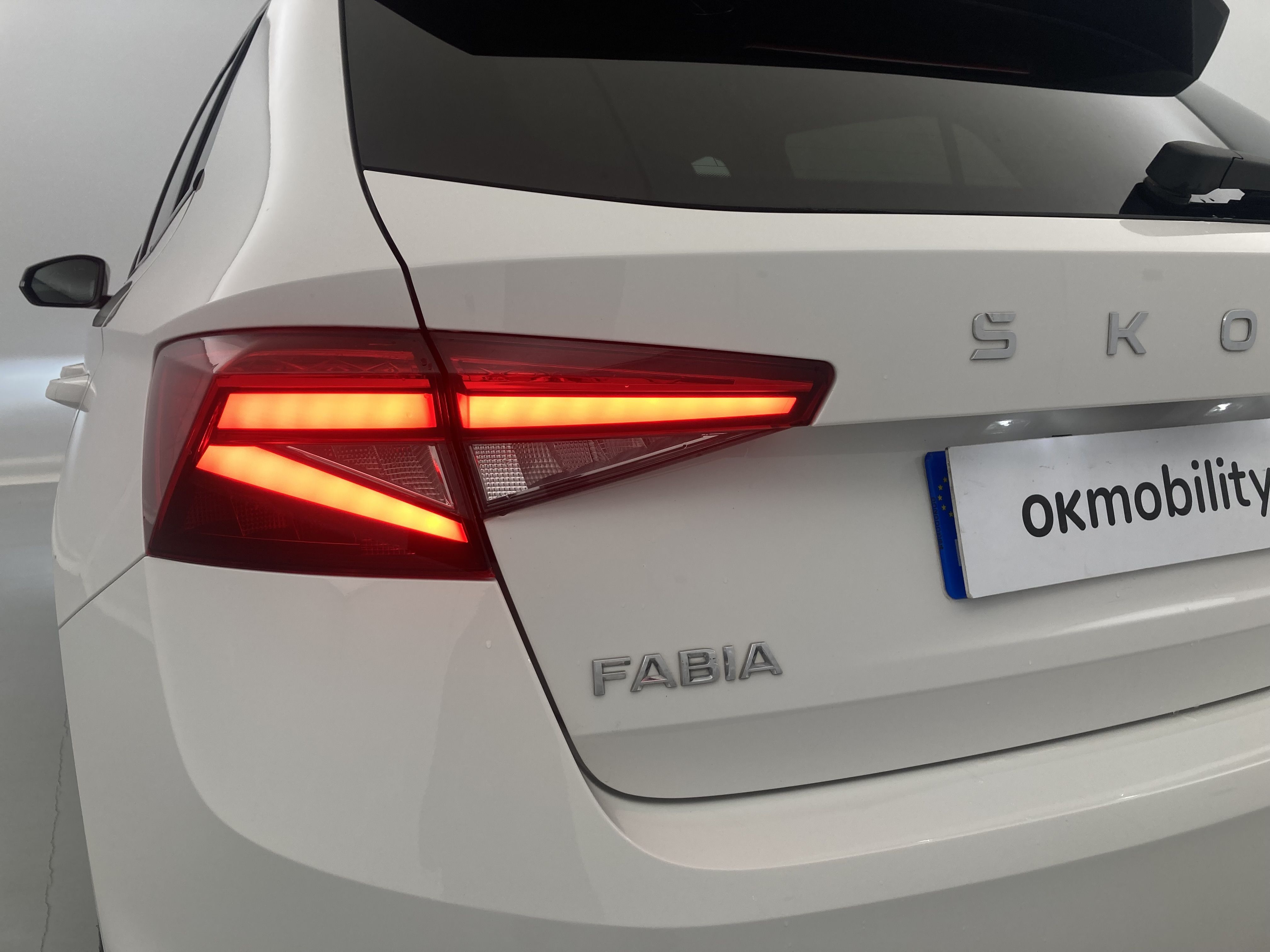 skoda fabia selection 1.0 MPI 80 2024 blanco candy 15