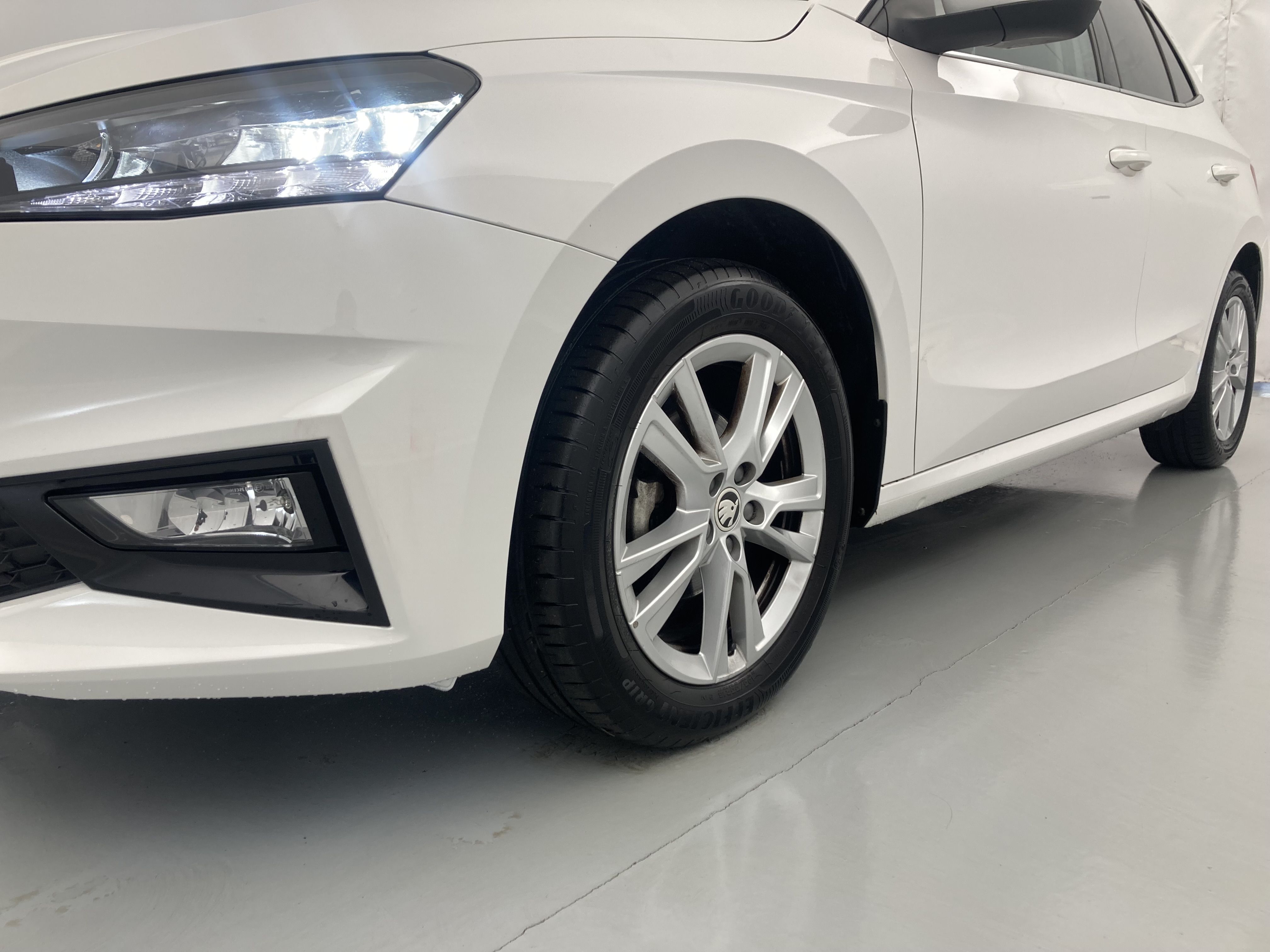 skoda fabia selection 1.0 MPI 80 2024 blanco candy 26