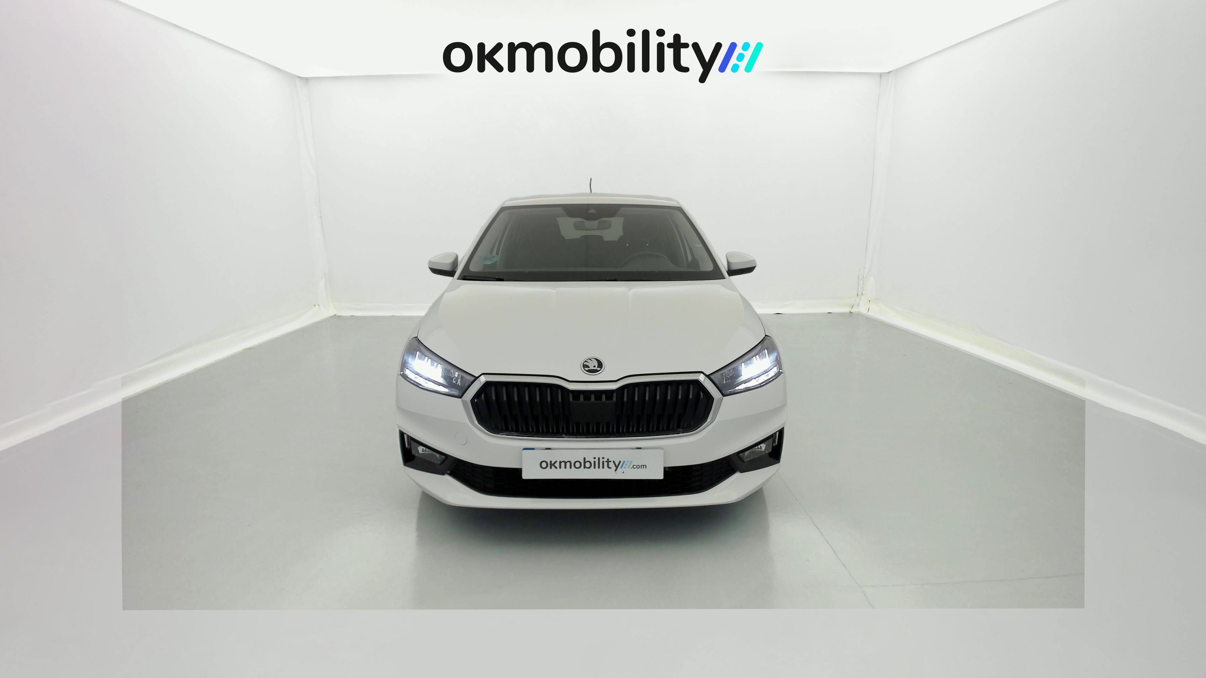 skoda fabia selection 1.0 MPI 80 2024 blanco candy 1