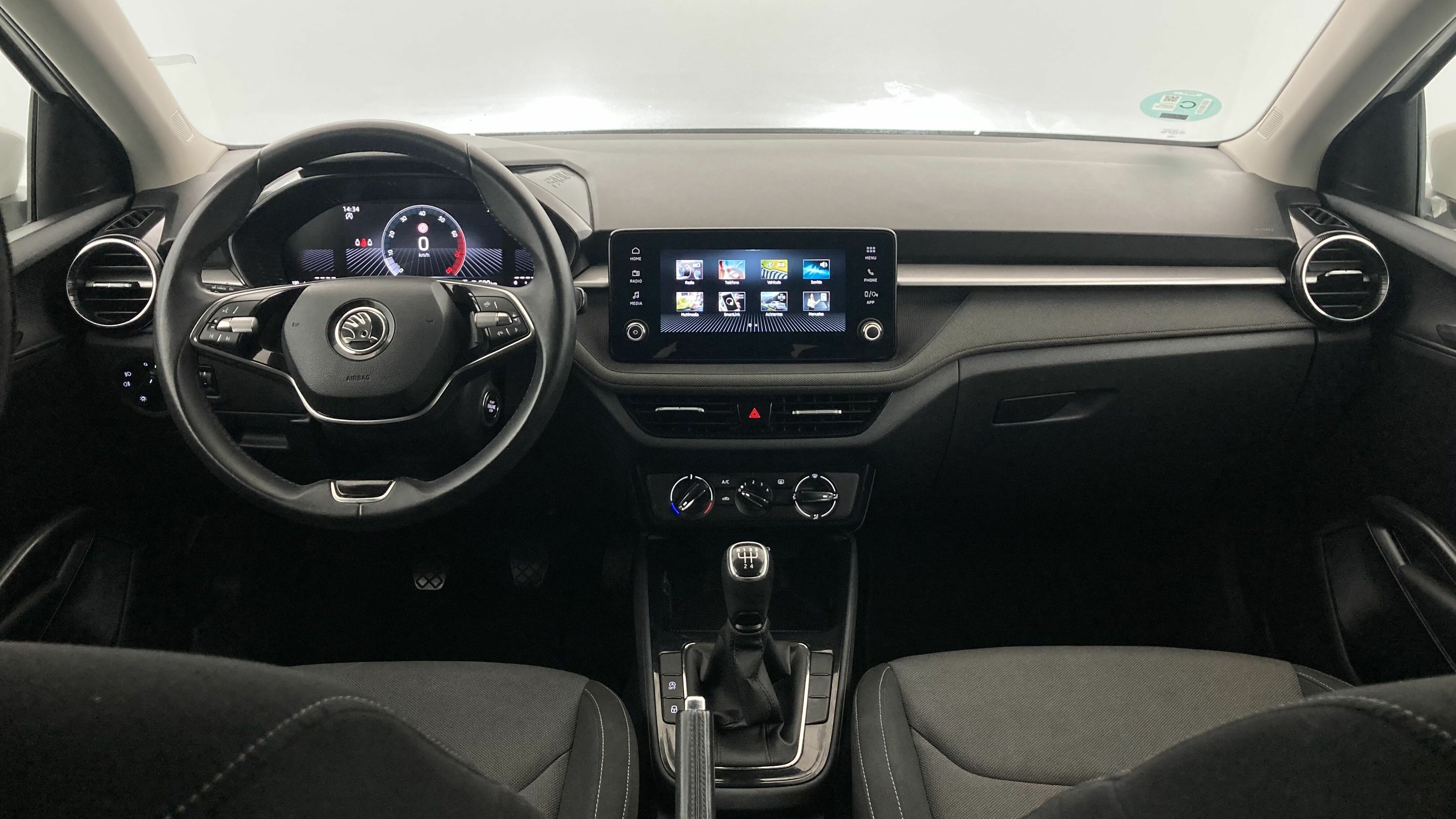 skoda fabia selection 1.0 MPI 80 2024 blanco candy 15