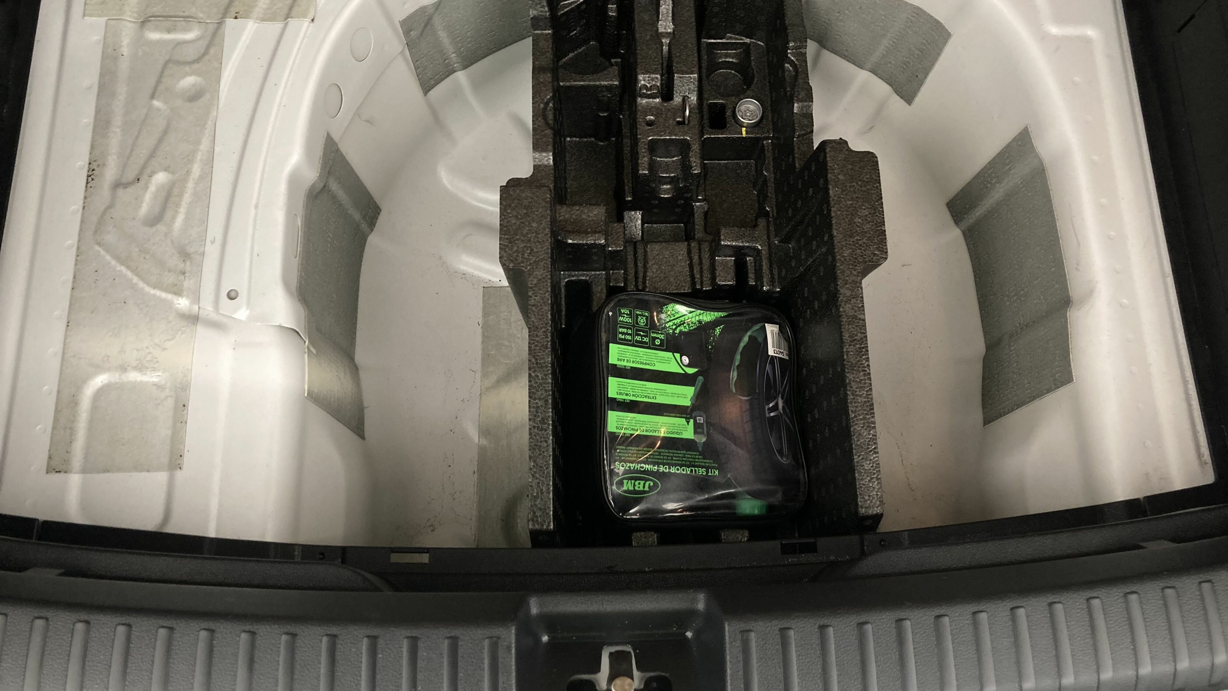 skoda fabia selection 1.0 MPI 80 2024 blanco candy 22