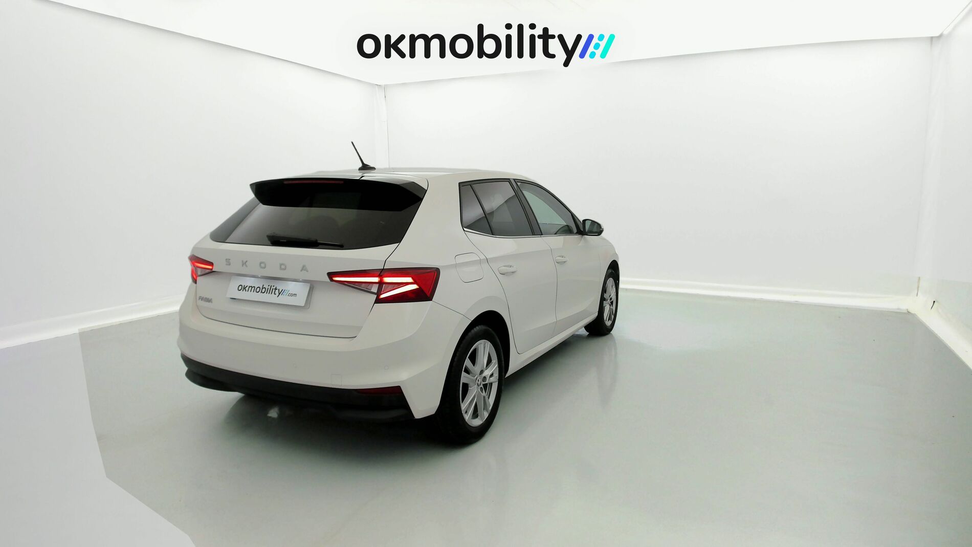 skoda fabia selection 1.0 MPI 80 2024 blanco candy 10