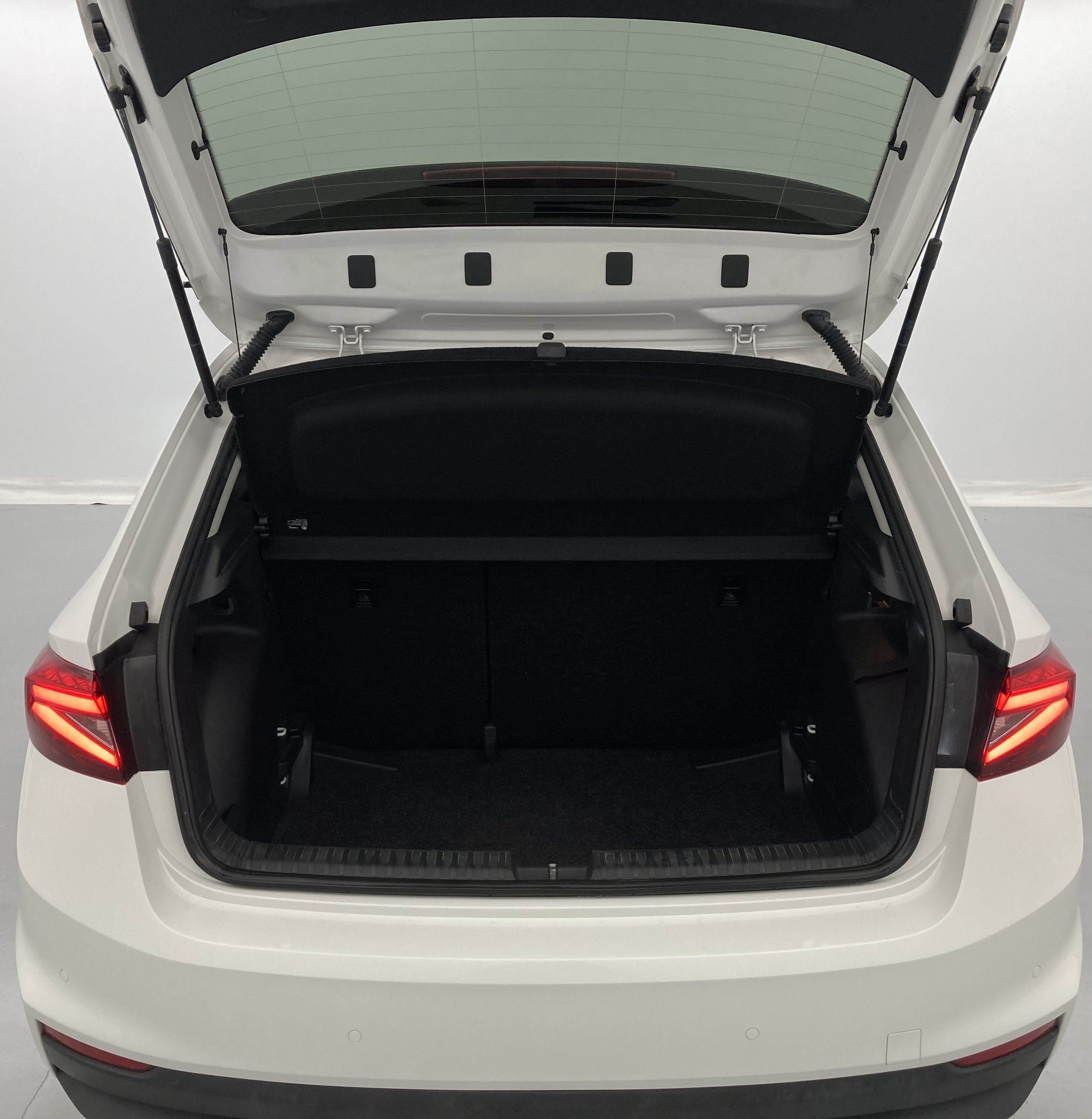 skoda fabia selection 1.0 MPI 80 2024 blanco candy 22