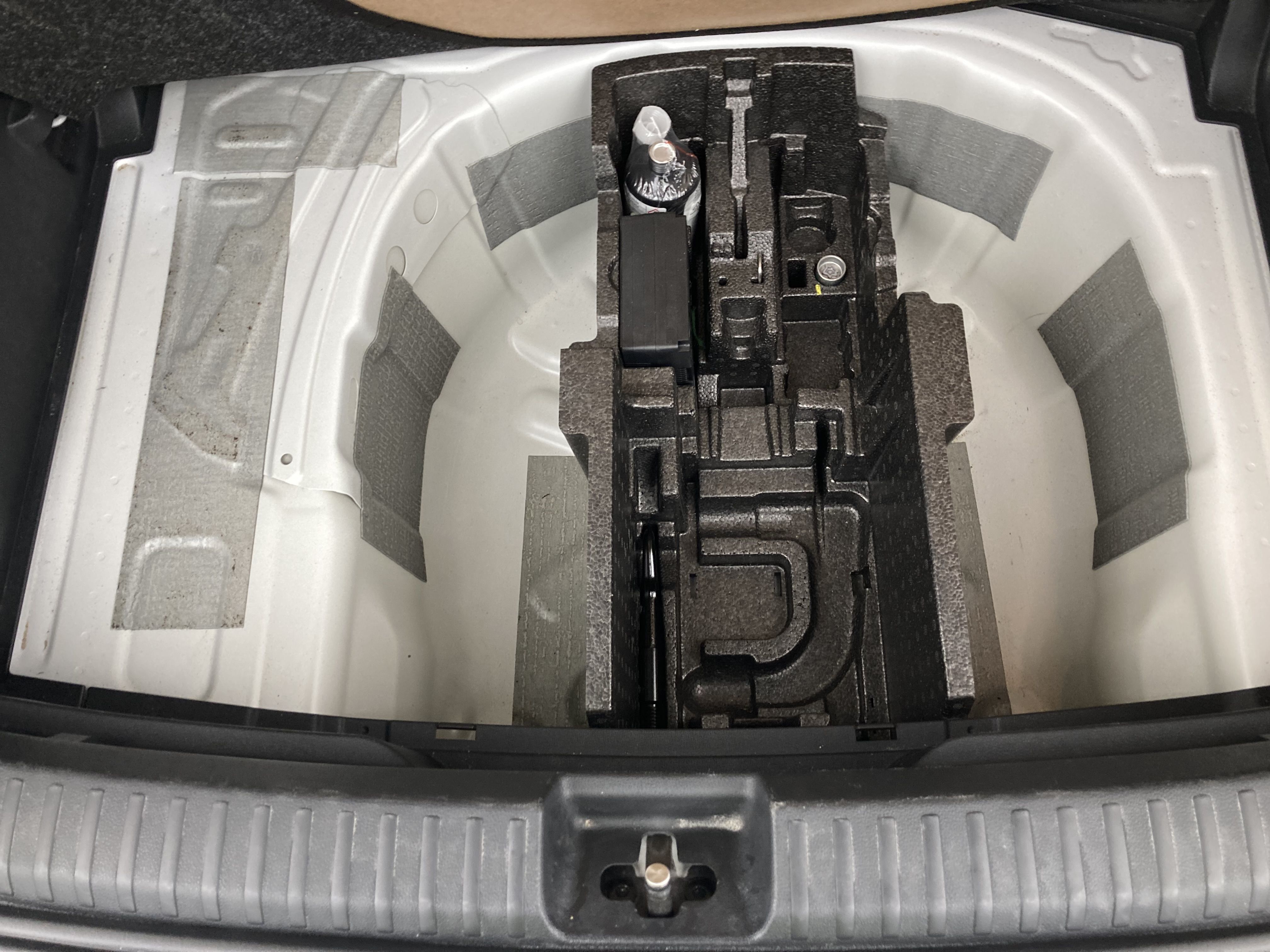 skoda fabia selection 1.0 MPI 80 2024 blanco candy 24