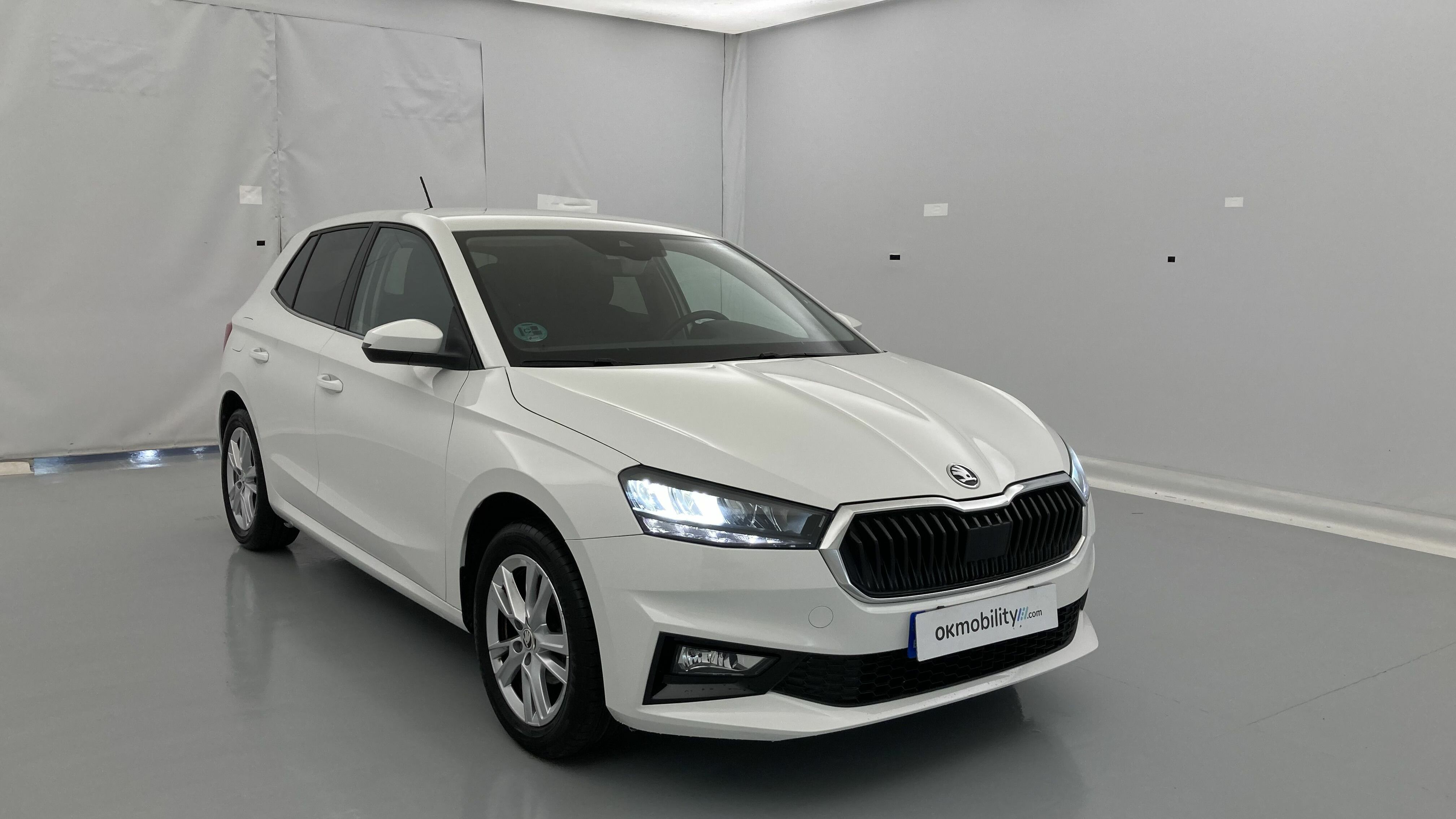 skoda fabia selection 1.0 MPI 80 2024 blanco candy 22