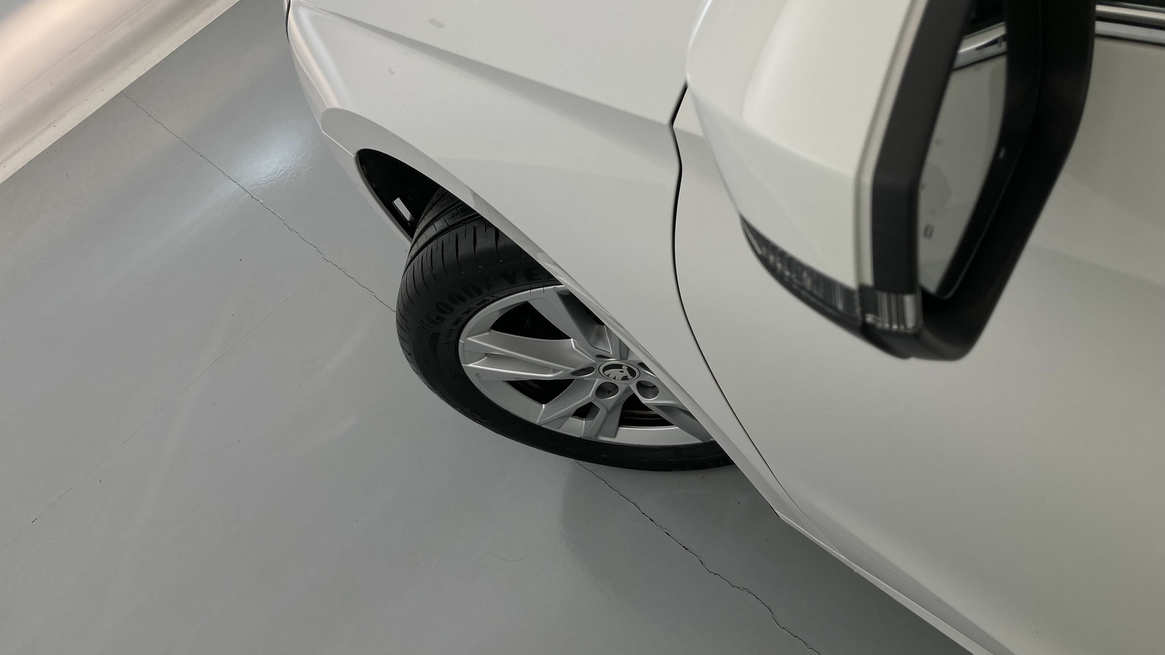 skoda fabia selection 1.0 MPI 80 2024 blanco candy 27