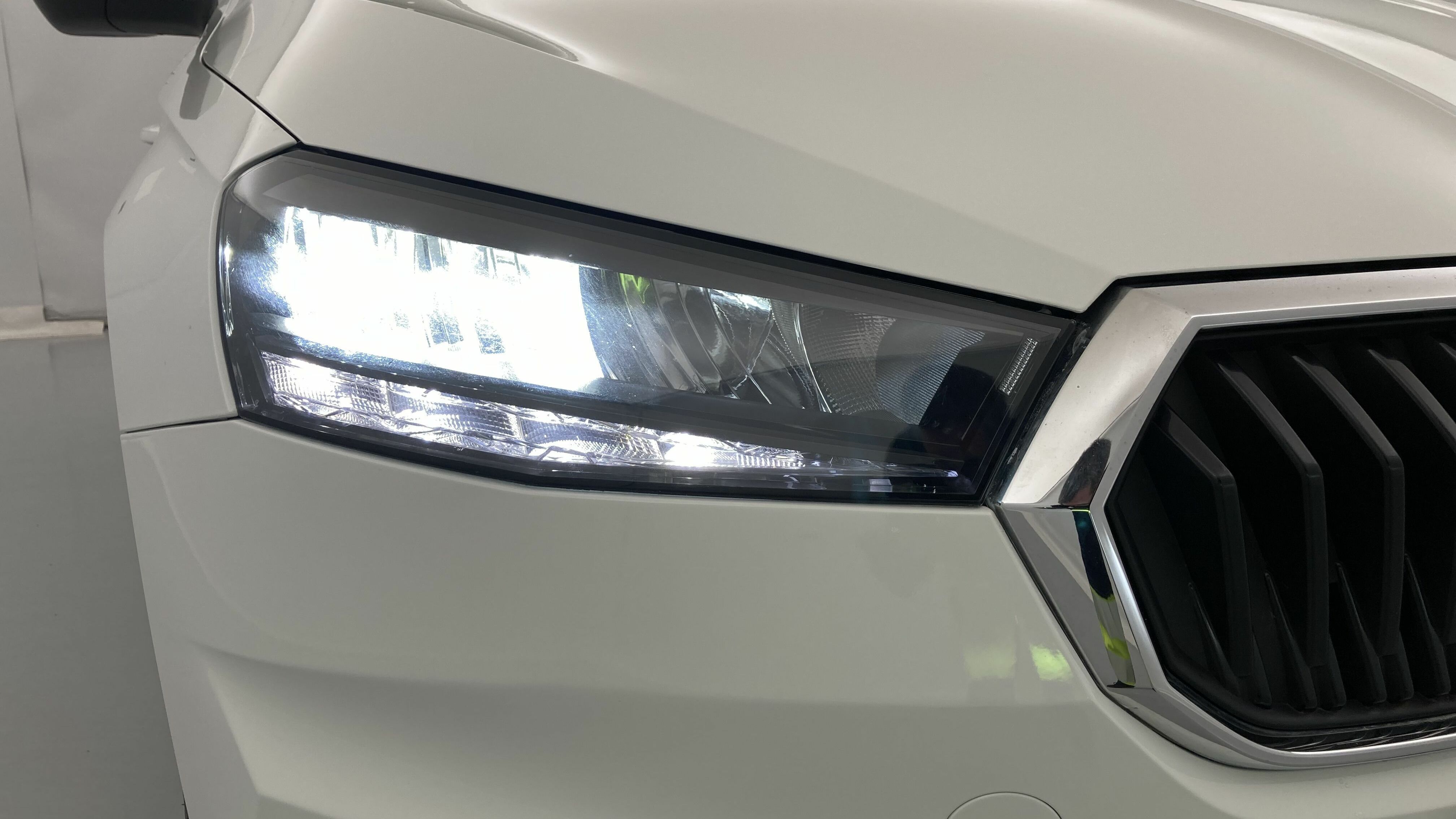 skoda fabia selection 1.0 MPI 80 2024 blanco candy 28