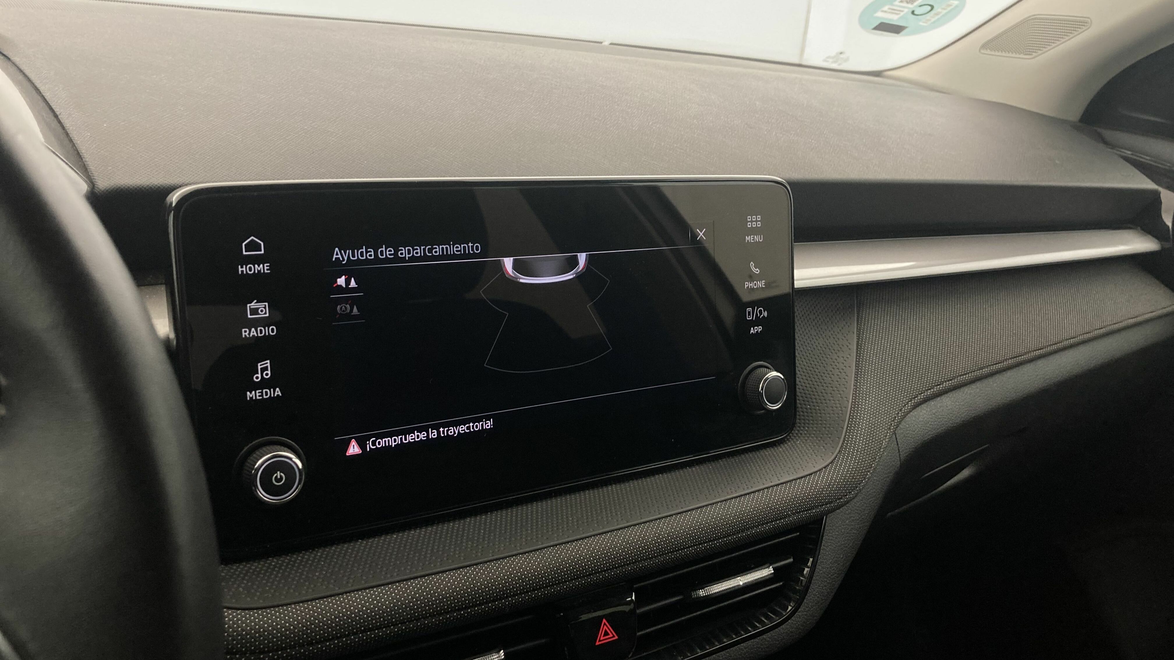 skoda fabia selection 1.0 MPI 80 2024 blanco candy 18