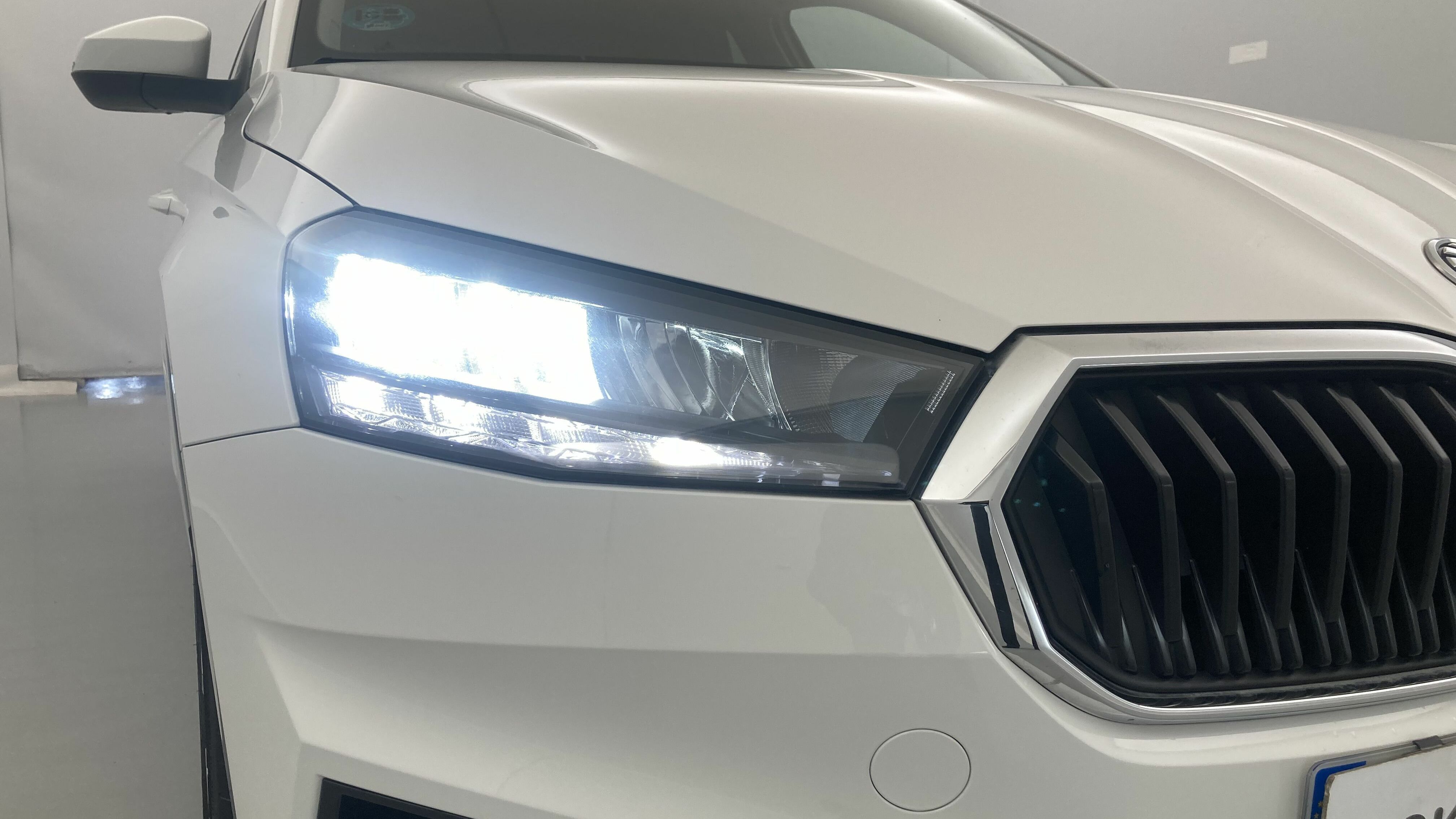 skoda fabia selection 1.0 MPI 80 2024 blanco candy 28