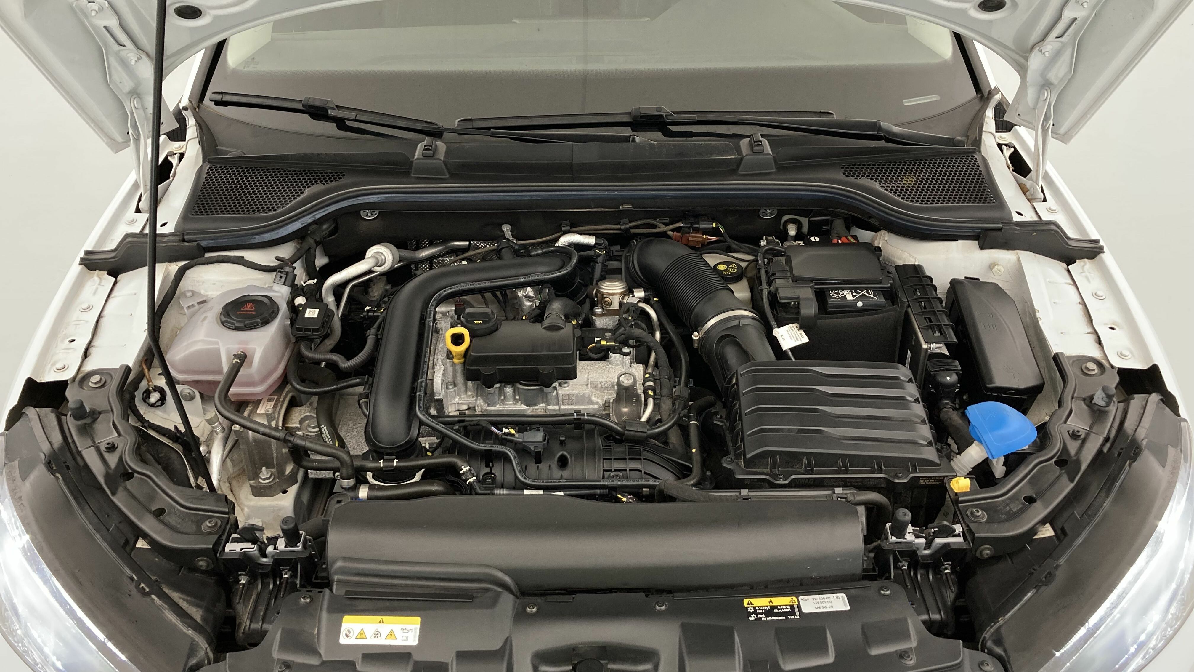 skoda scala ambition 1.0 TSI 110 2024 blanco glaciar 25