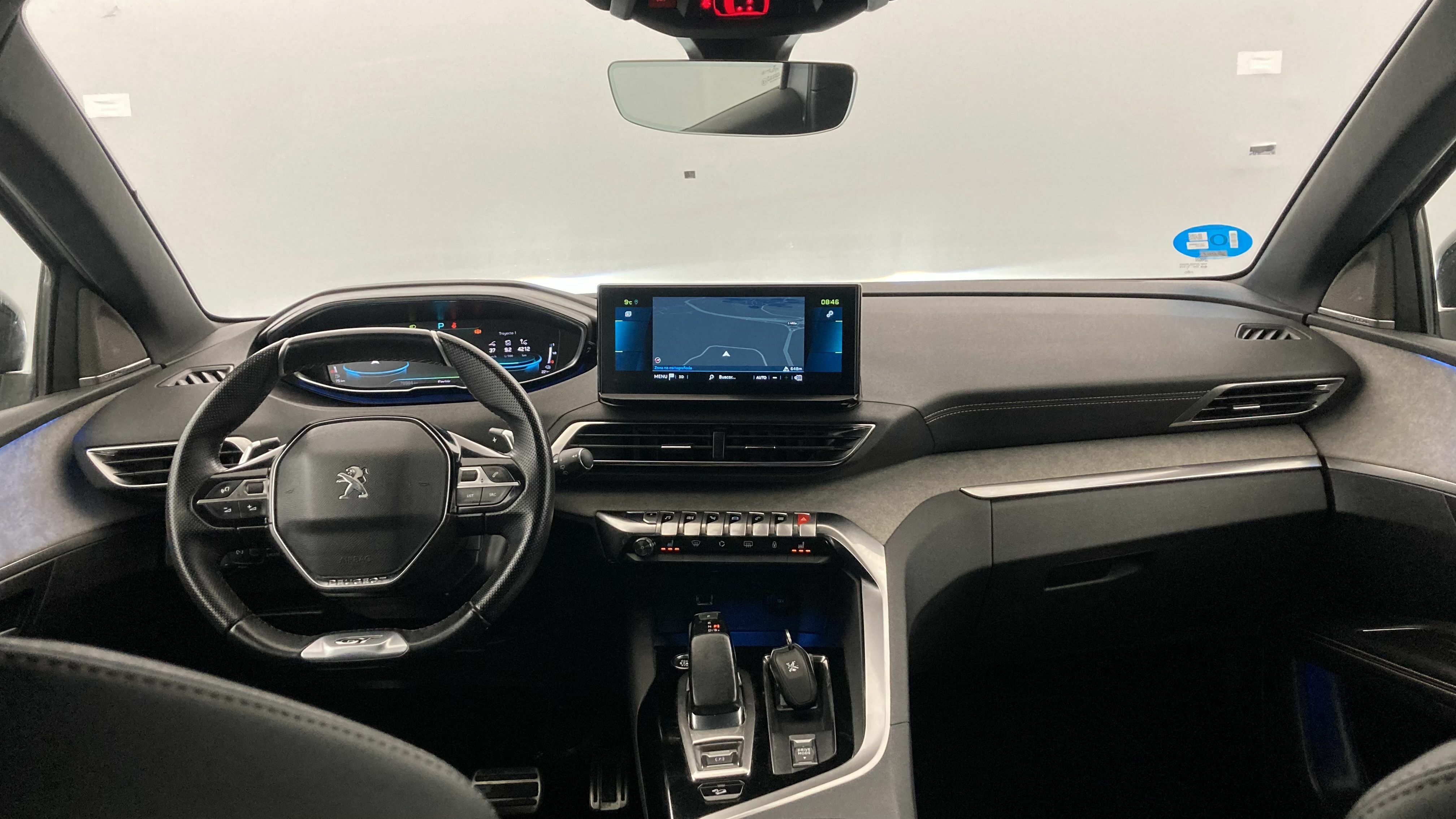 peugeot 3008 gt pack 1.6 HYBRID 300 EAT PHEV 2022 gris artense / negro 15