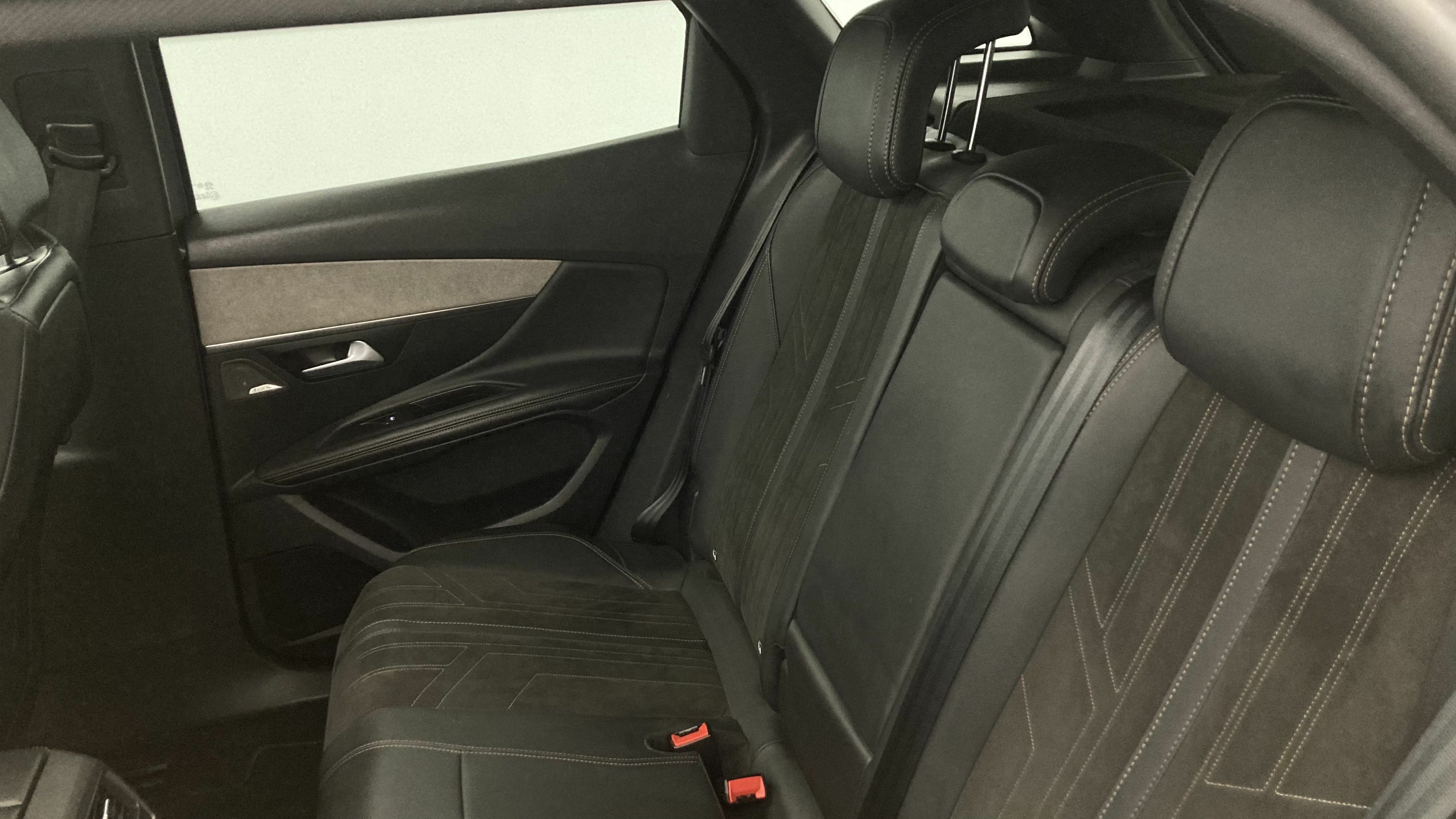 peugeot 3008 gt pack 1.6 HYBRID 300 EAT PHEV 2022 gris artense / negro 20