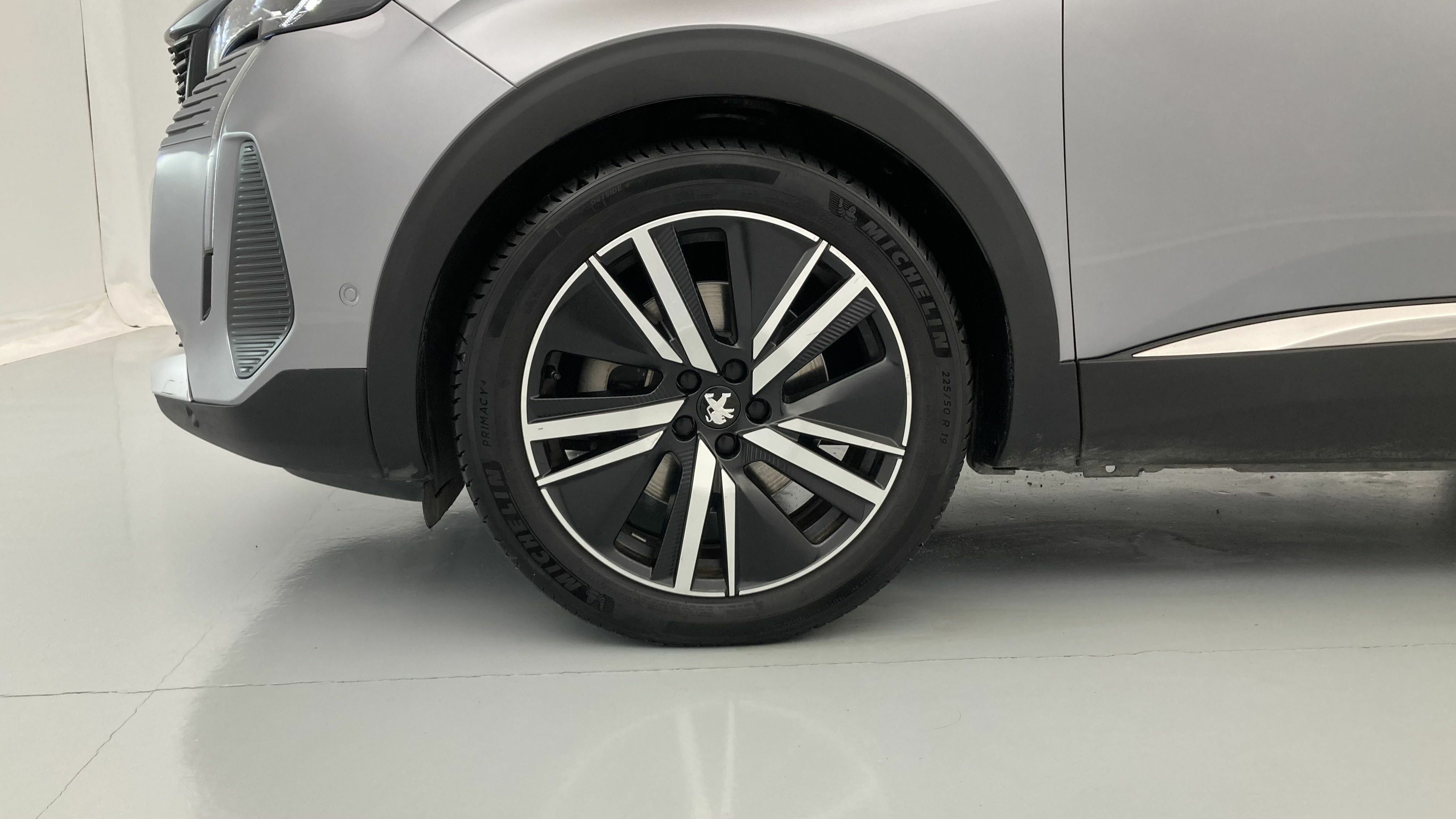 peugeot 3008 gt pack 1.6 HYBRID 300 EAT PHEV 2022 gris artense / negro 26